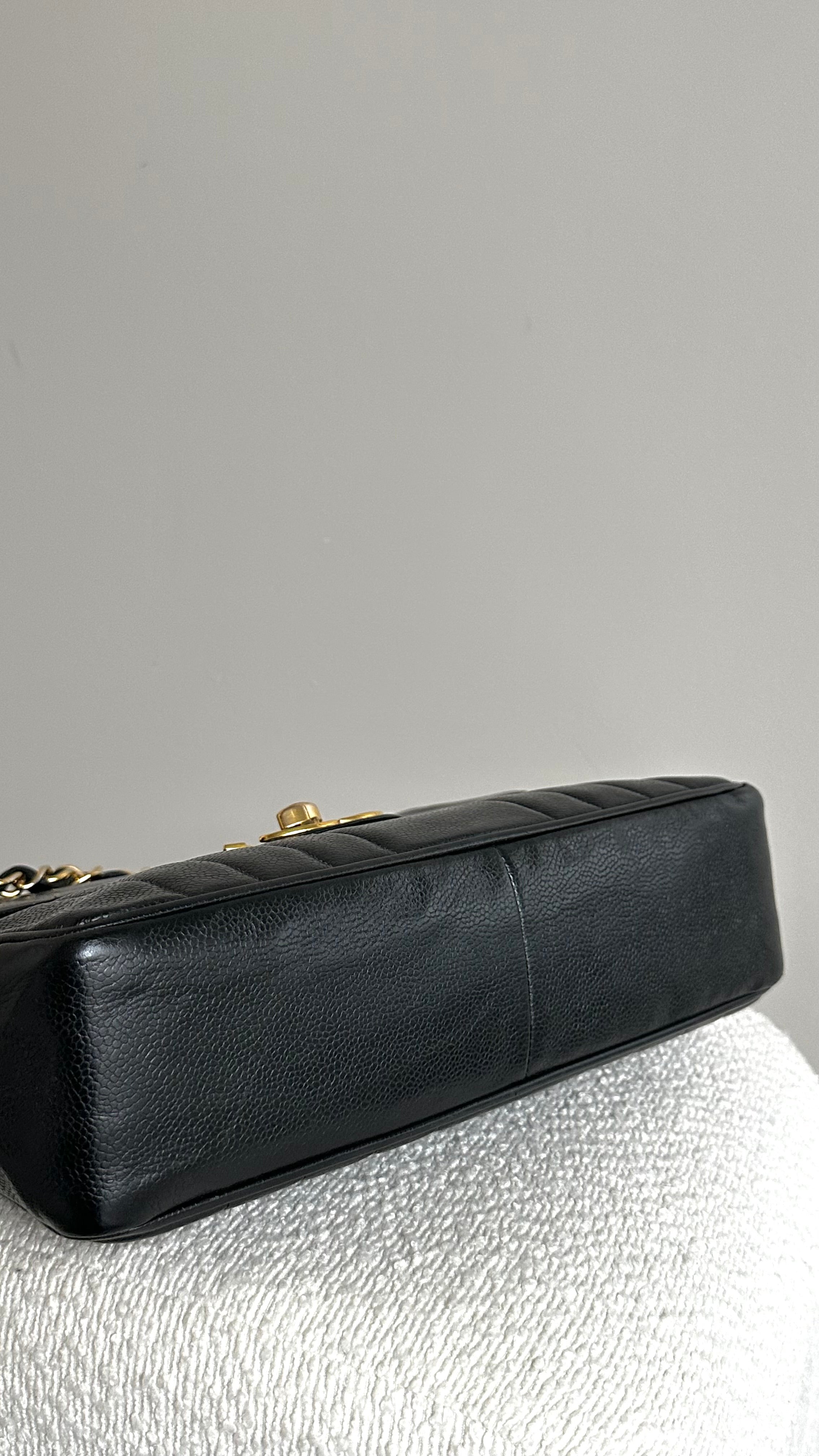 CHANEL MAXI FLAP BAG CAVIAR LEATHER IN BLACK