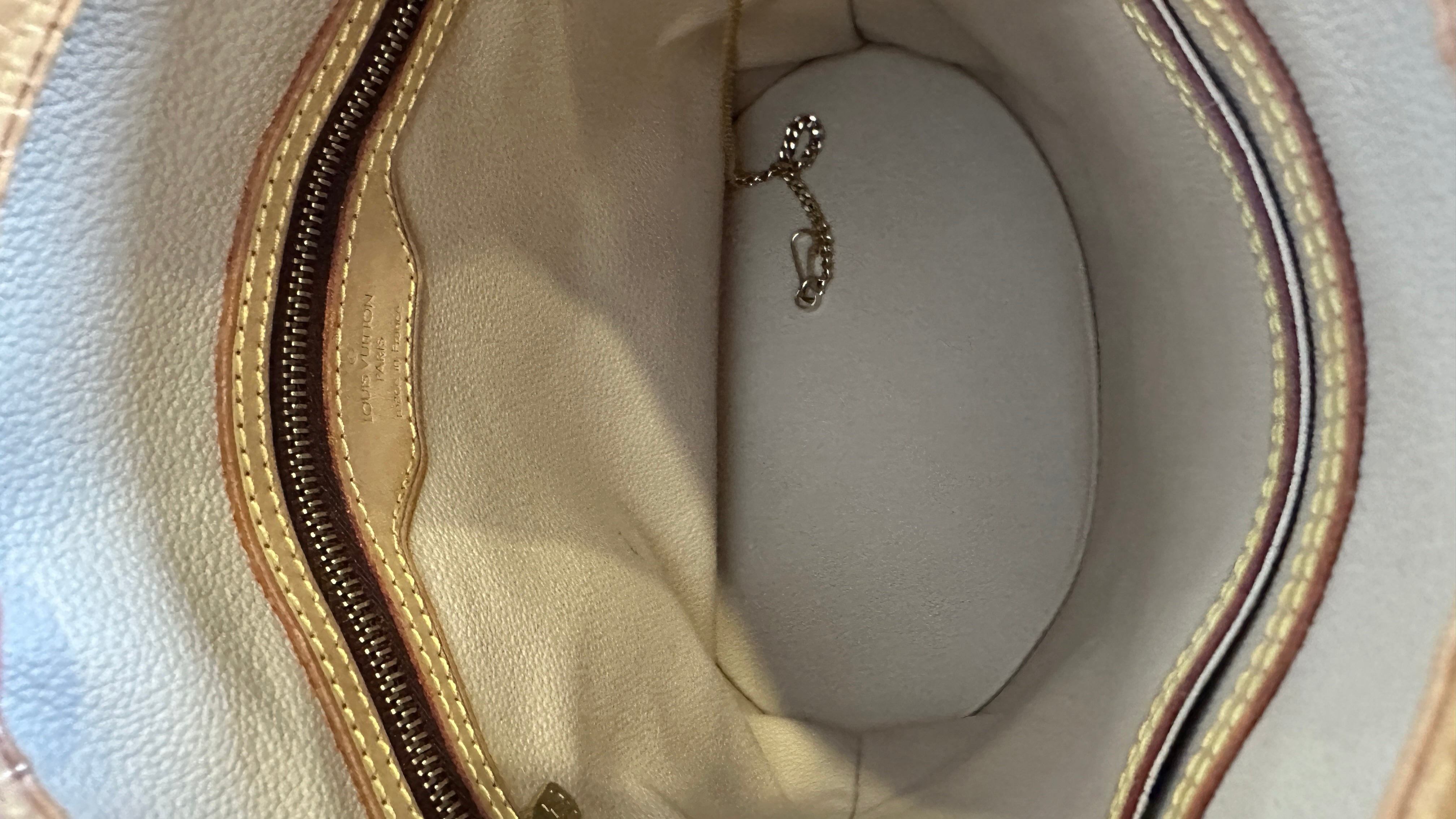 LOUIS VUITTON MONOGRAM PETITE BUCKET IN BROWN