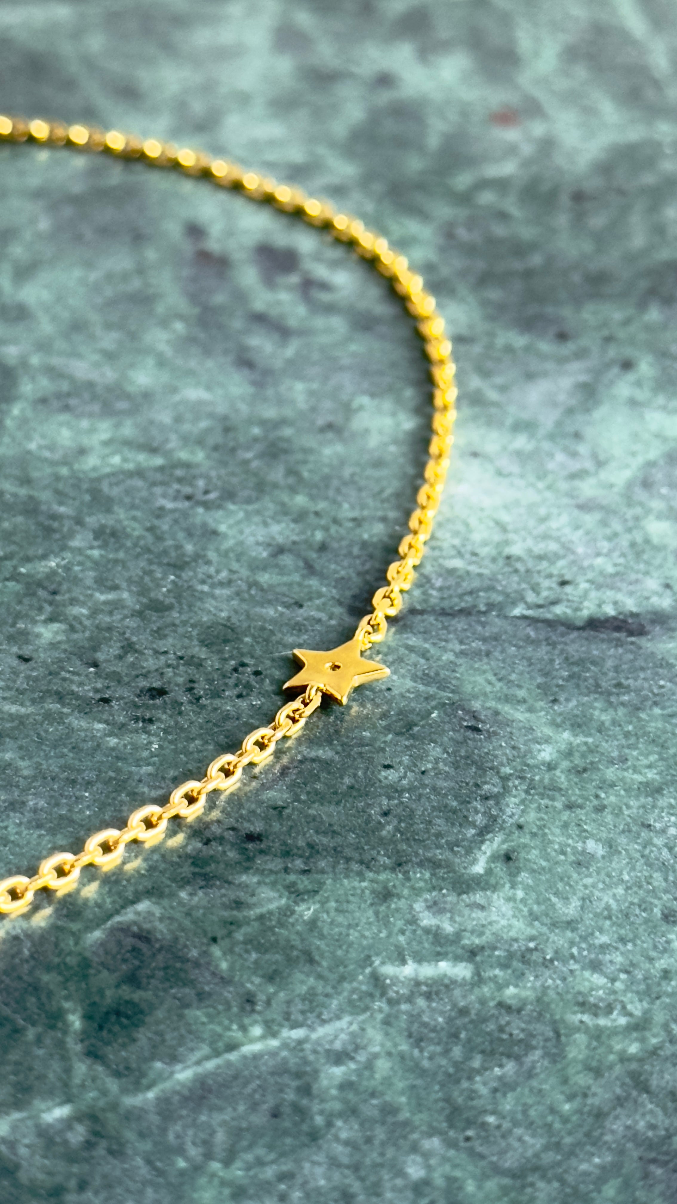 DIOR NECKLACE IN GOLD