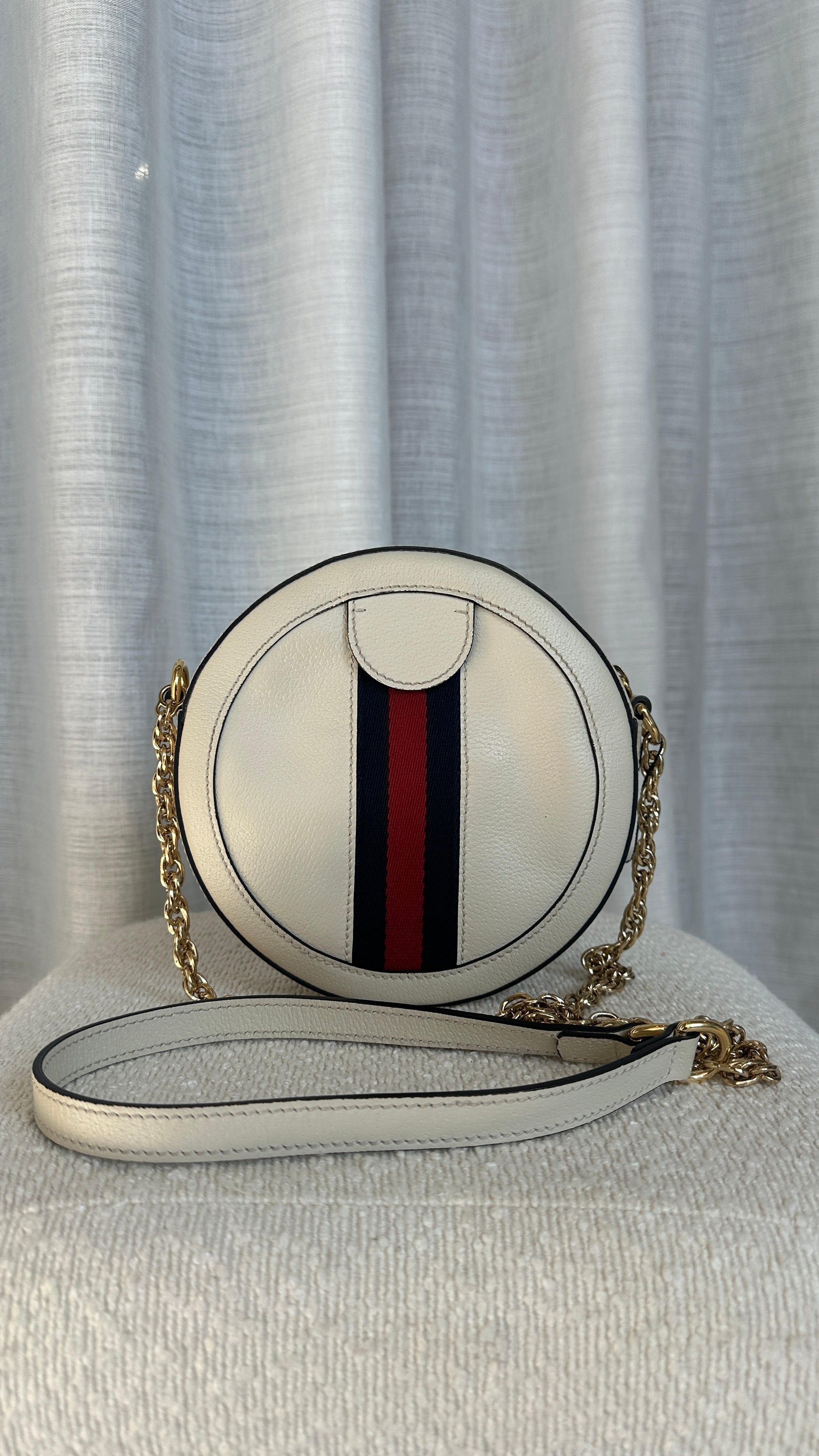 GUCCI OPHIDIA ROUND CROSSBODY - IN WHITE