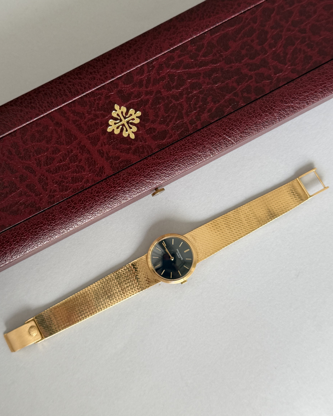 PATEK PHILIPPE VINATGE IN GOLD 18K