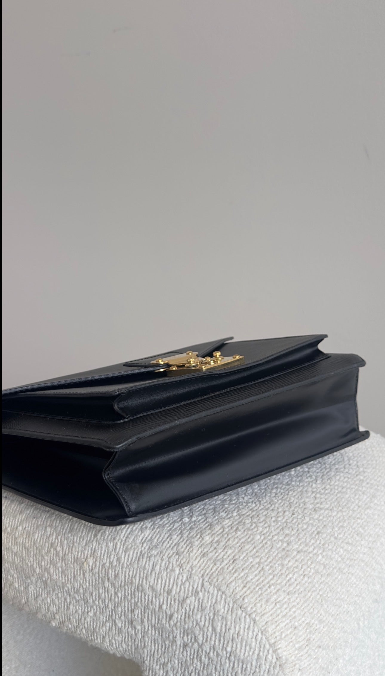 LOUIS VUITTON MONCEAU HANDBAG IN BLACK