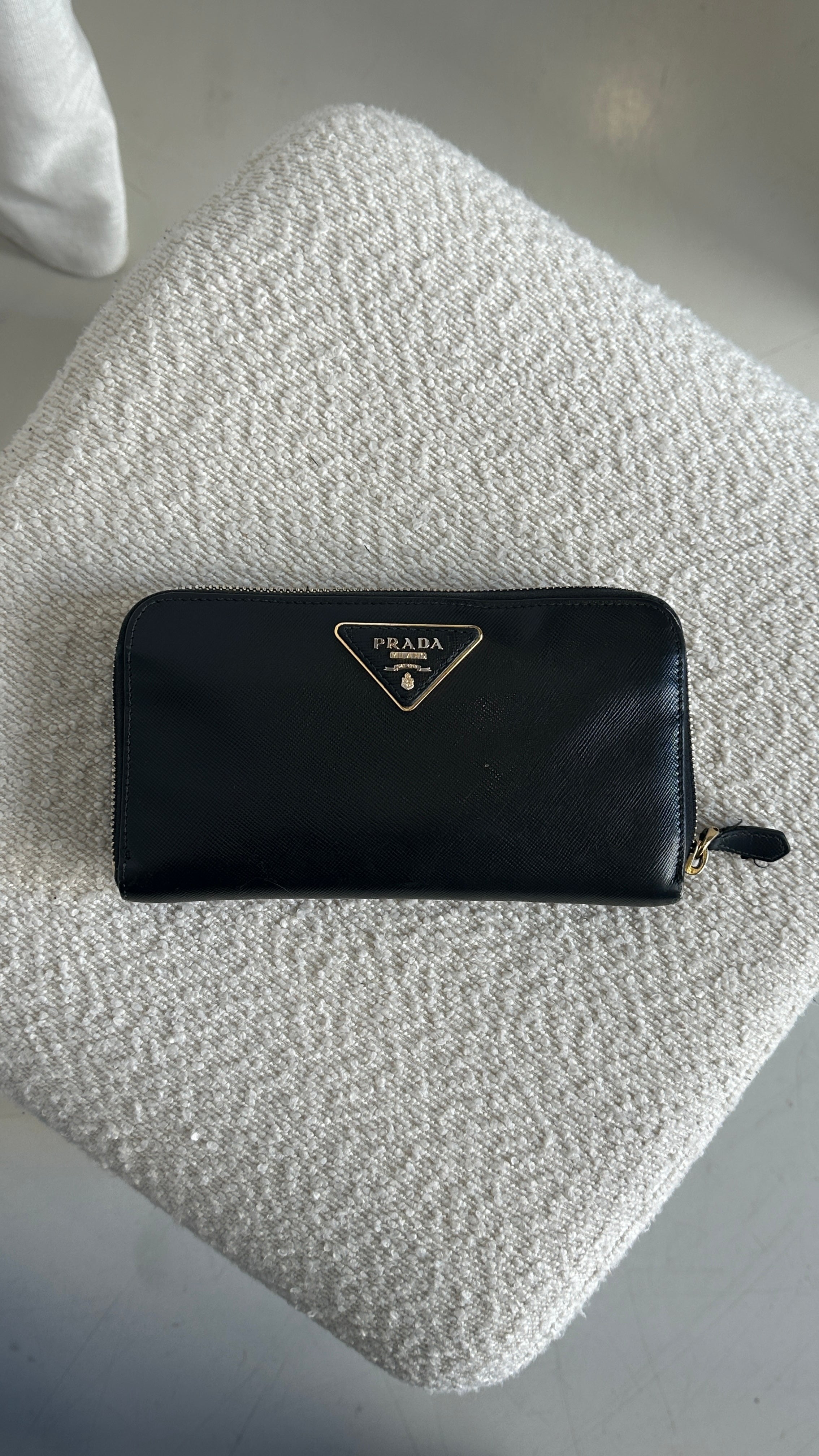 PRADA SAFFIANO LEATHER WALLET IN BLACK