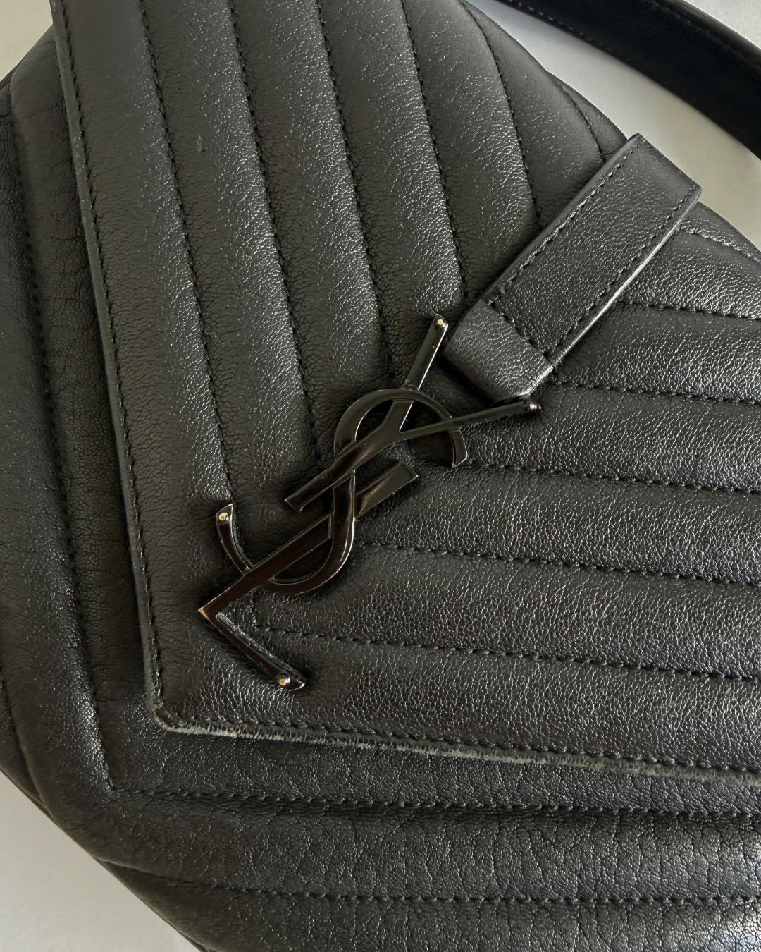 Saint Laurent Medium Collège Shoulder Bag Black with Black Hardwere