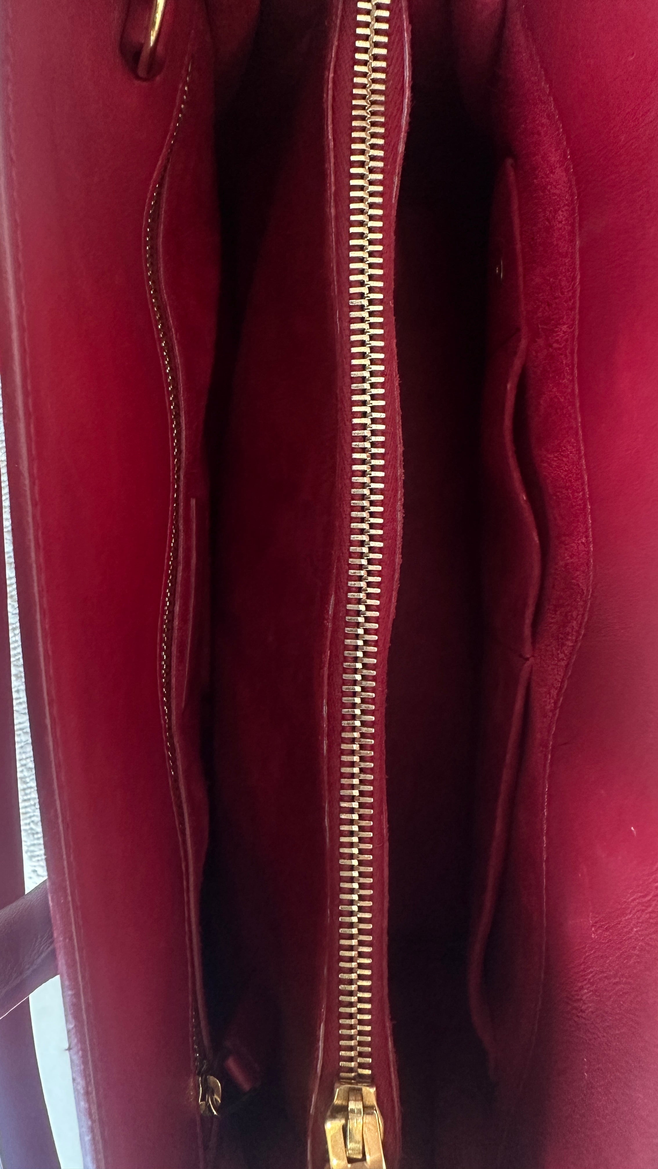 SAINT LAURENT SAC DE JOUR LEATHER TOTE BAG- IN RED