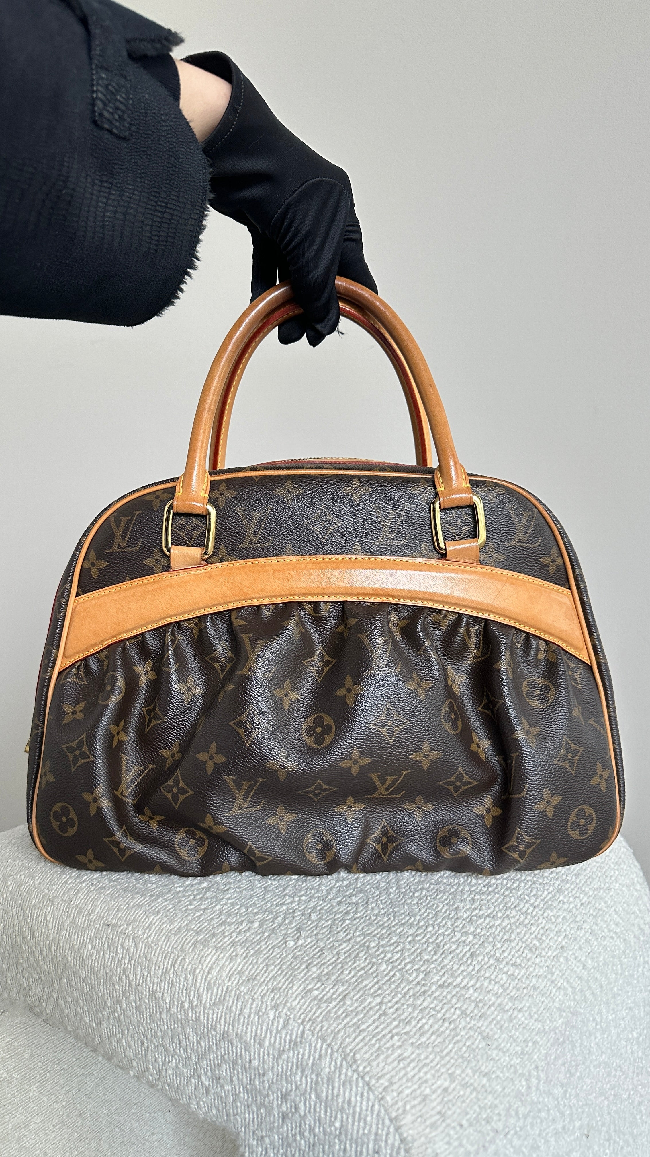 LOUIS VUITTON VINTAGE MONOGRAM HANDBAG IN BROWN