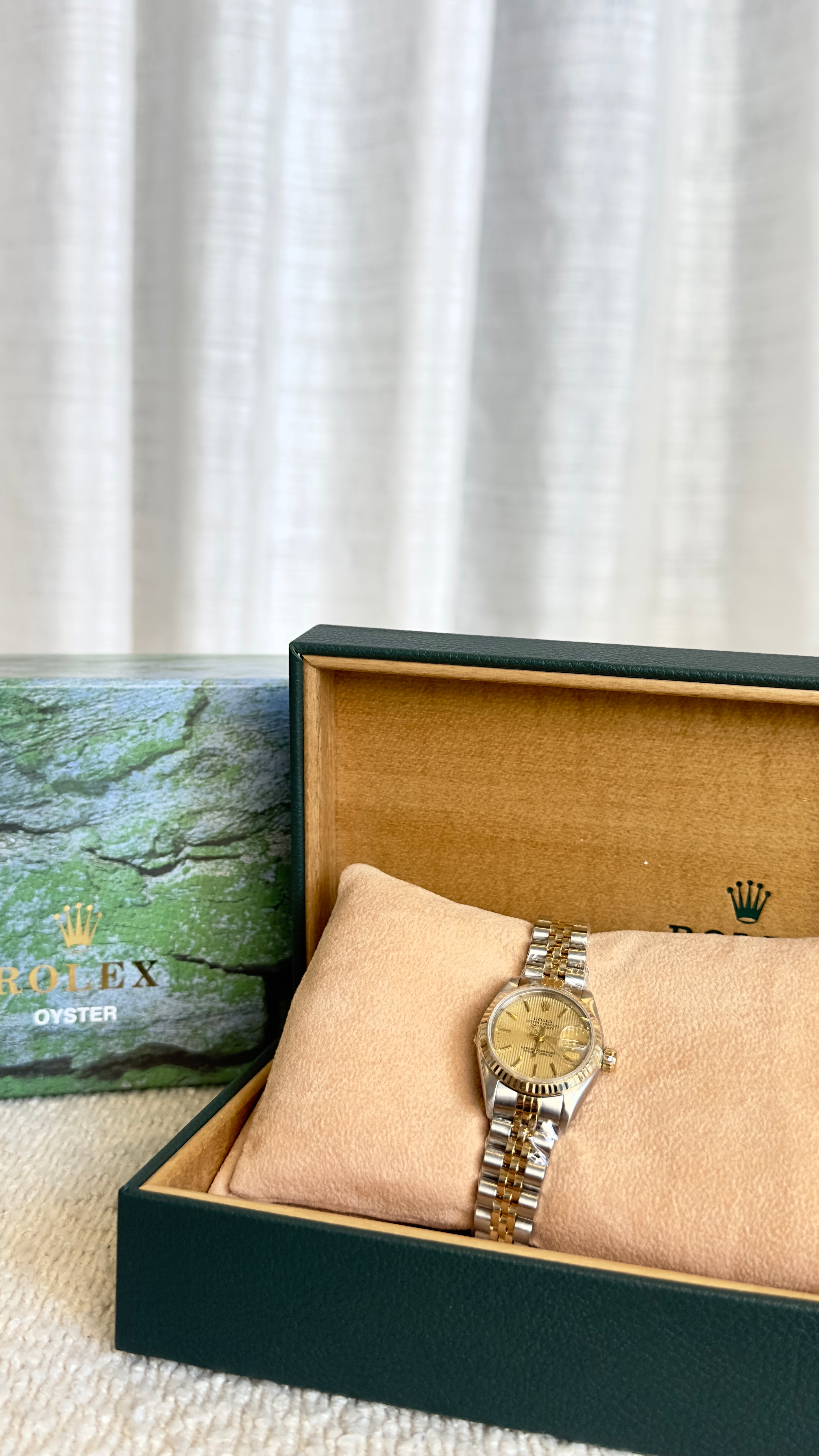 ROLEX LADY DATEJUST 26MM IN STEEL AND GOLD