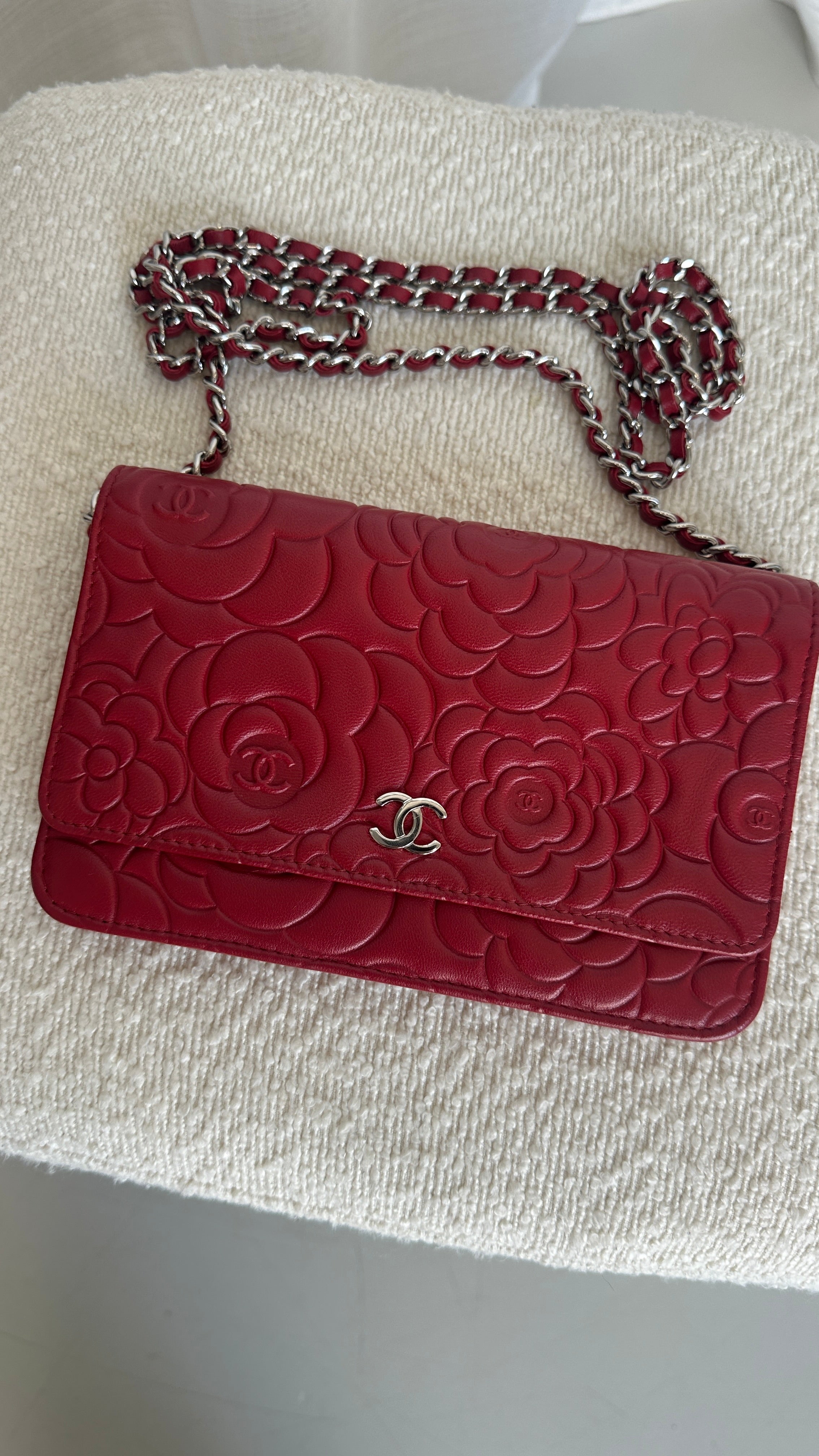CHANEL LAMBSKIN CAMELLIA WALLET ON CHAIN IN RED