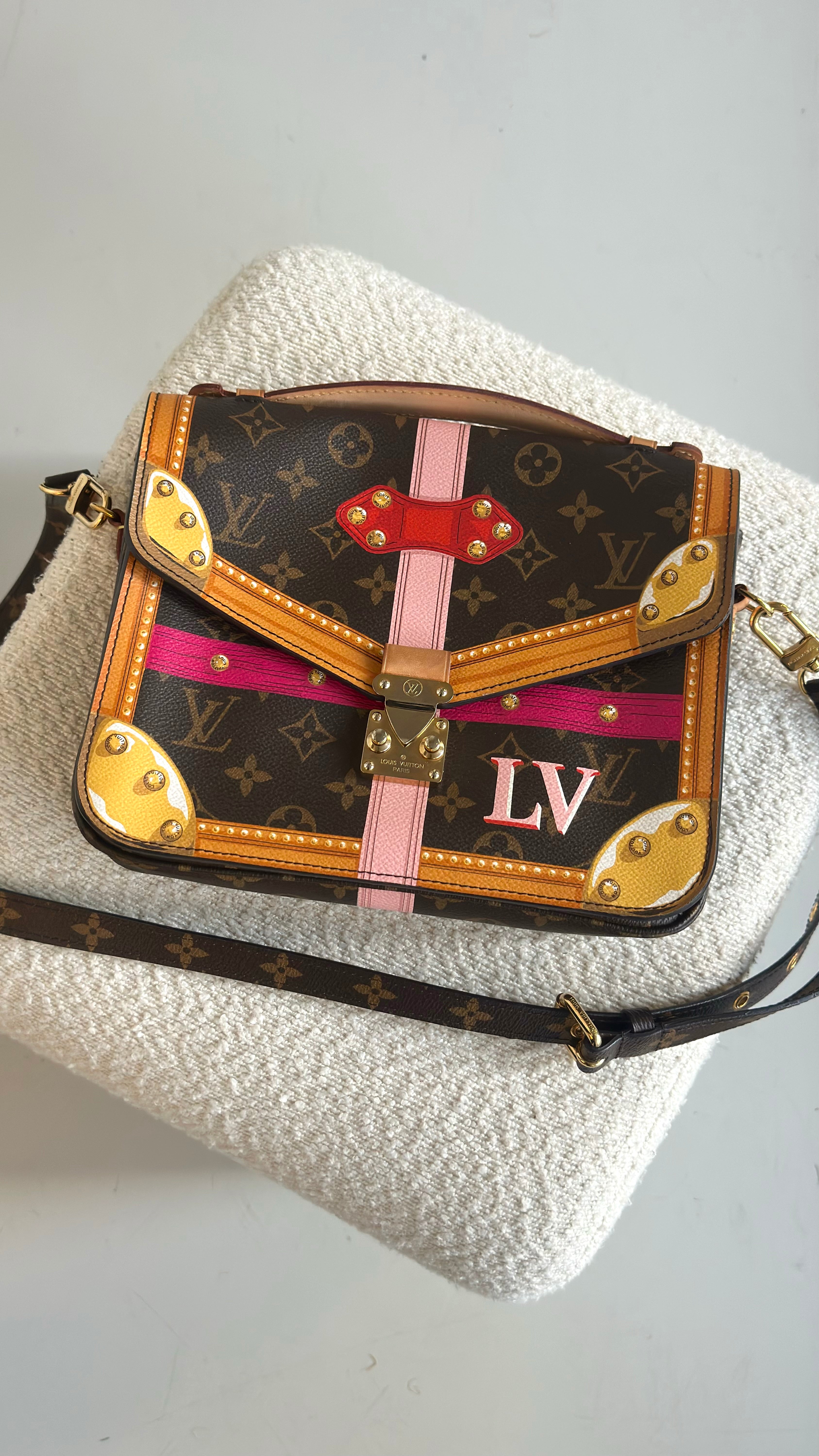 LOUIS VUITTON POCHETTE METIS LIMITED EDITION SUMMER TRUNKS MONOGRAM BAG IN BROWN