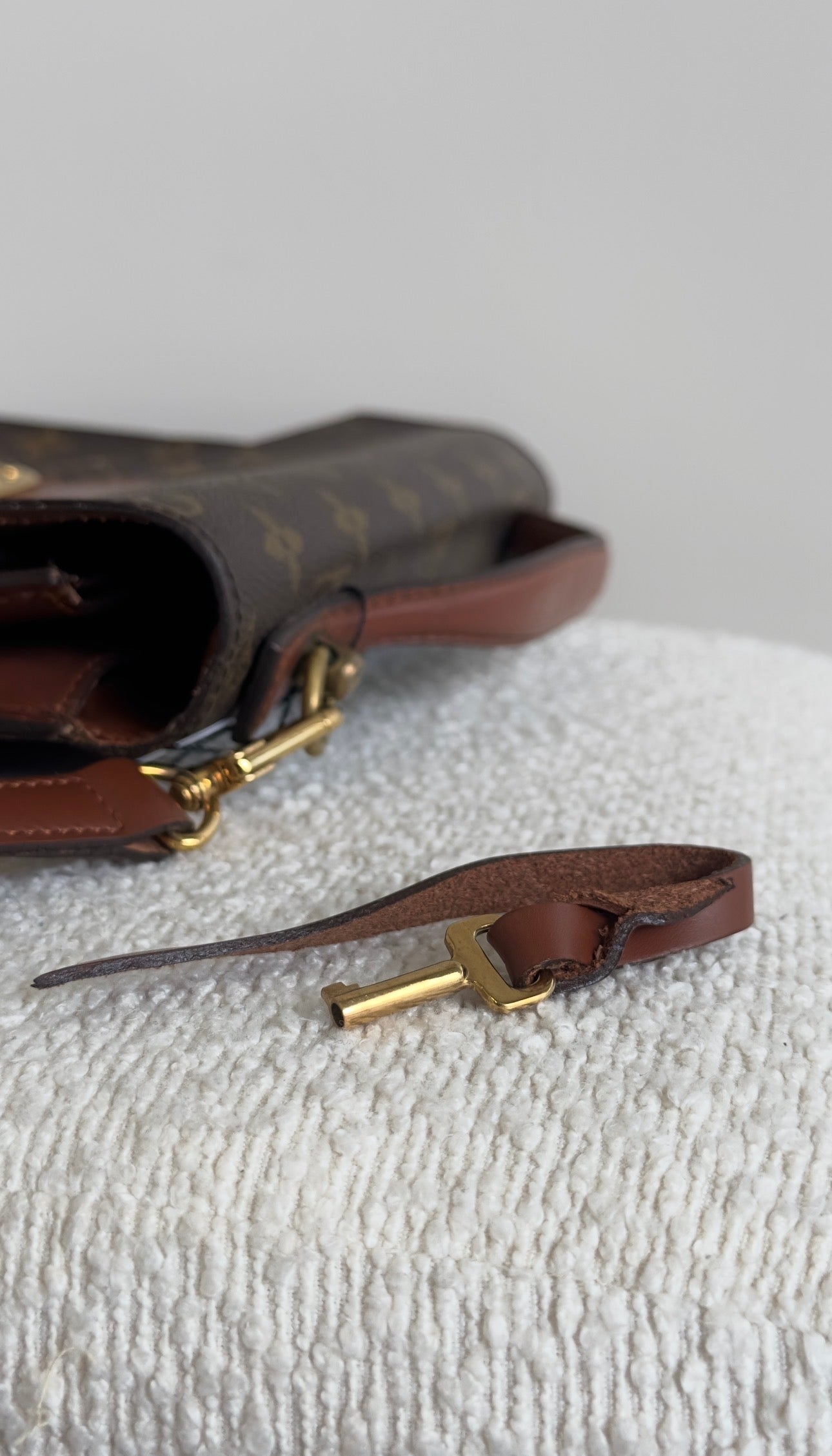 LOUIS VUITTON MONOGRAM MONCEAU BAG IN BROWN