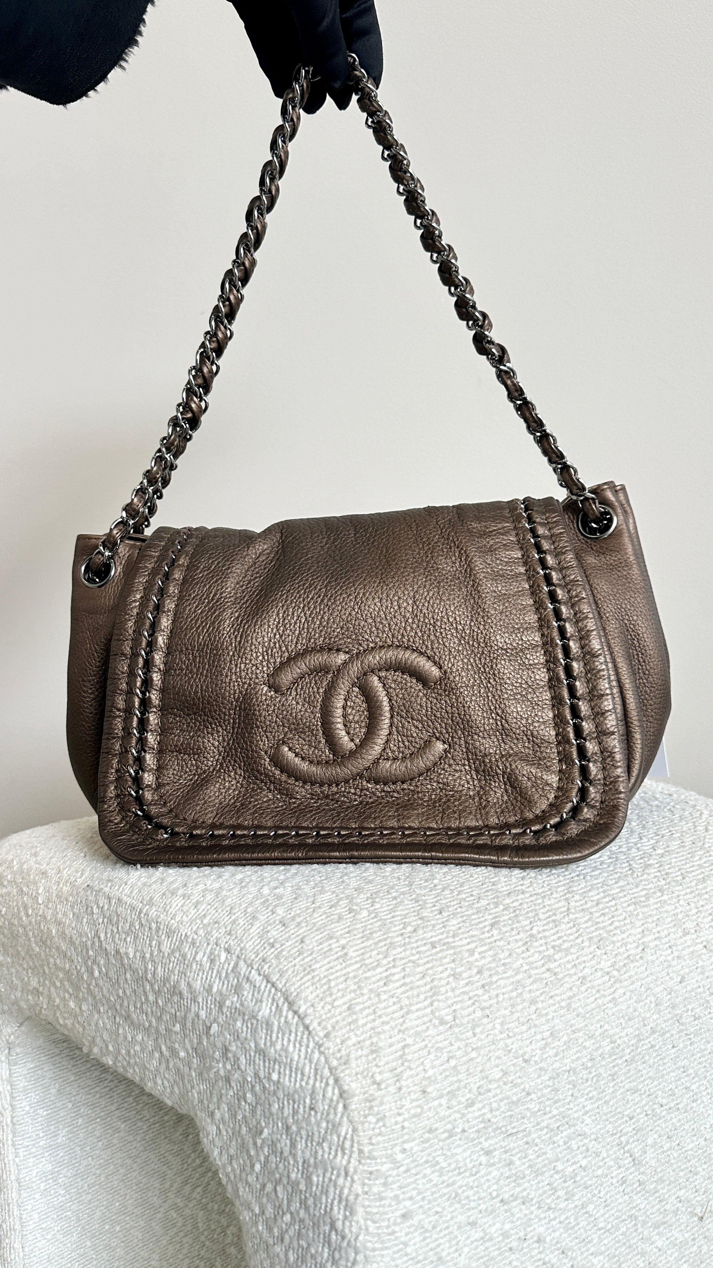 CHANEL LUXURY LINE LEATHER SINGLE FLAP IN BRONZE