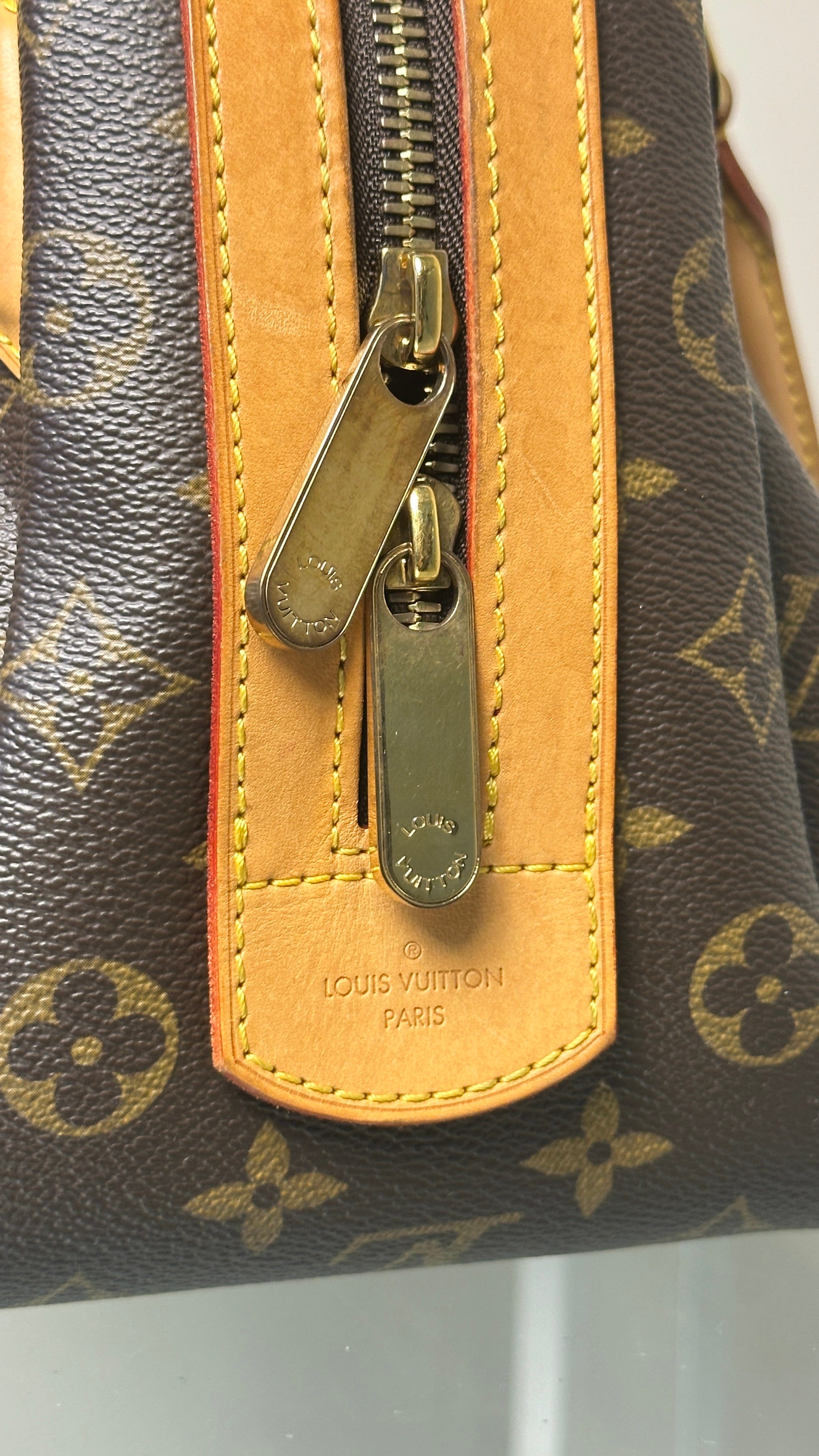 LOUIS VUITTON VINTAGE MONOGRAM HANDBAG IN BROWN