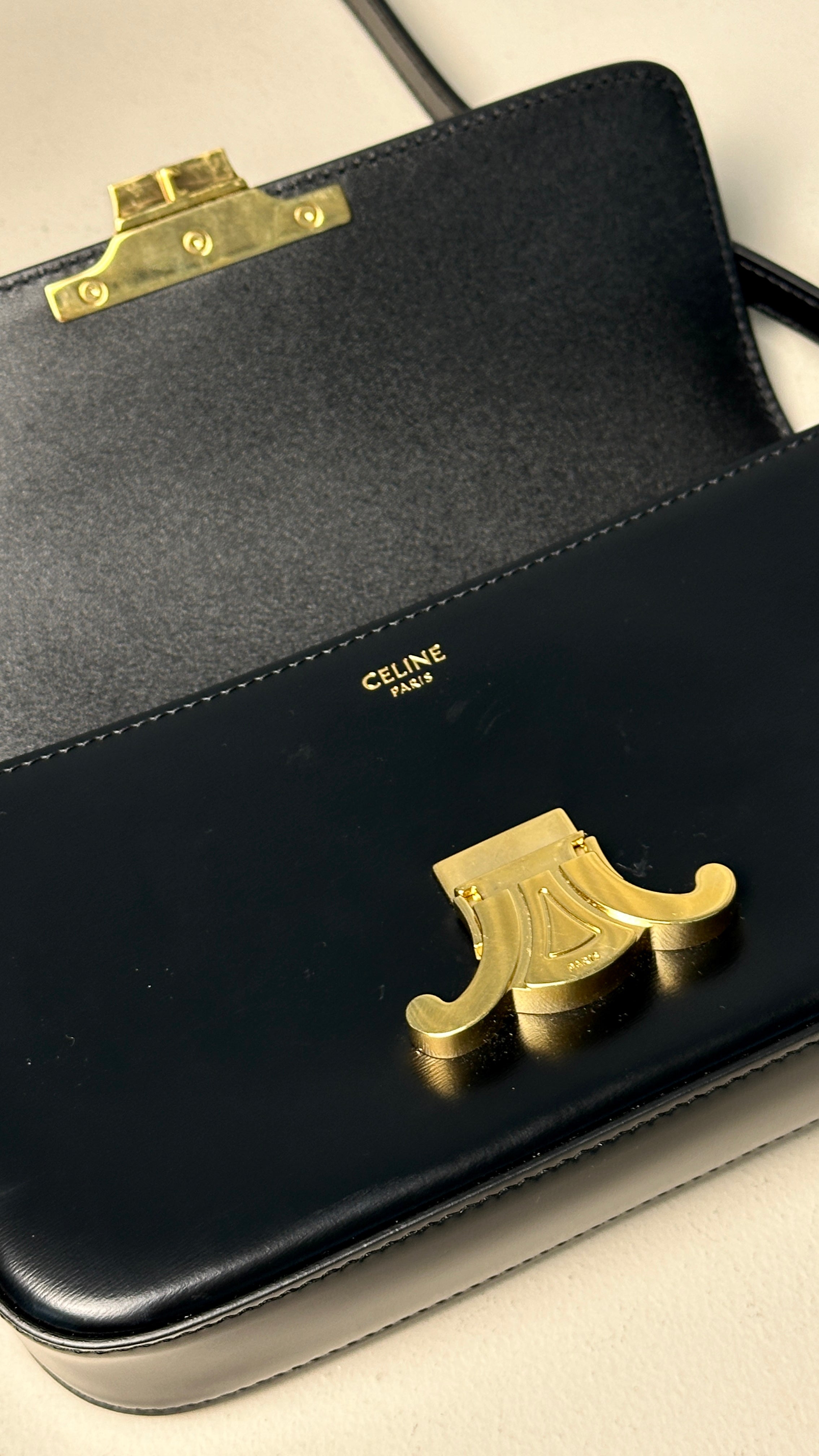 CÉLINE TRIOMPHE LONG LEATHER HANDBAG IN BLACK