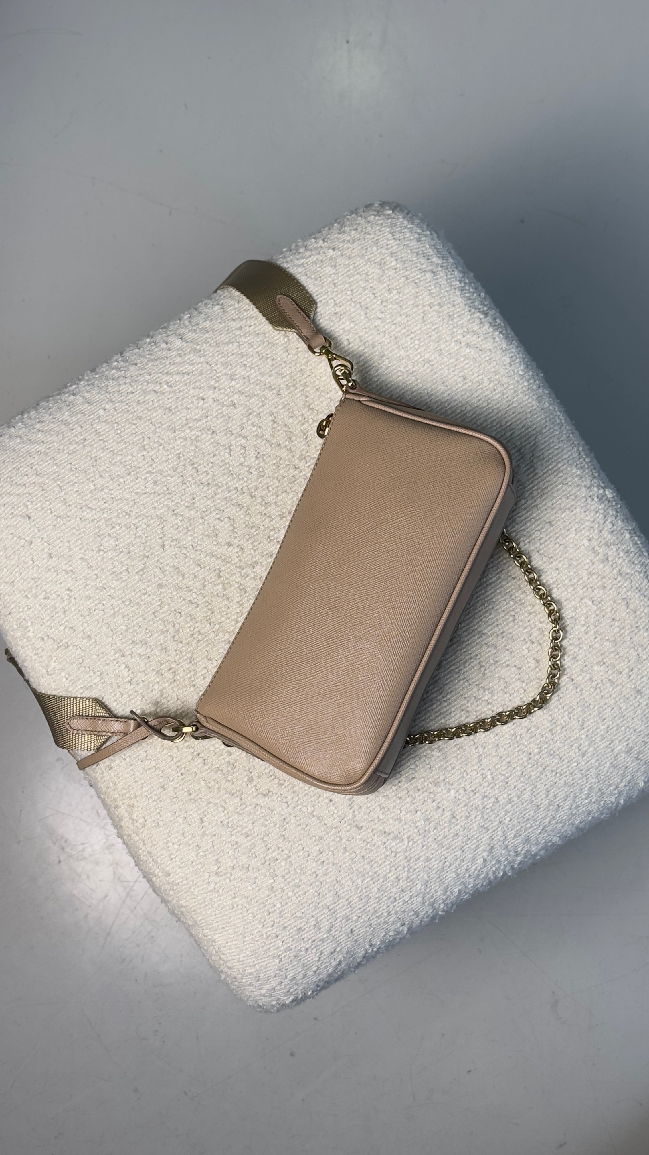 PRADA SAFFIANO LUX LEATHER RE-EDITION 2000 BAG IN BEIGE