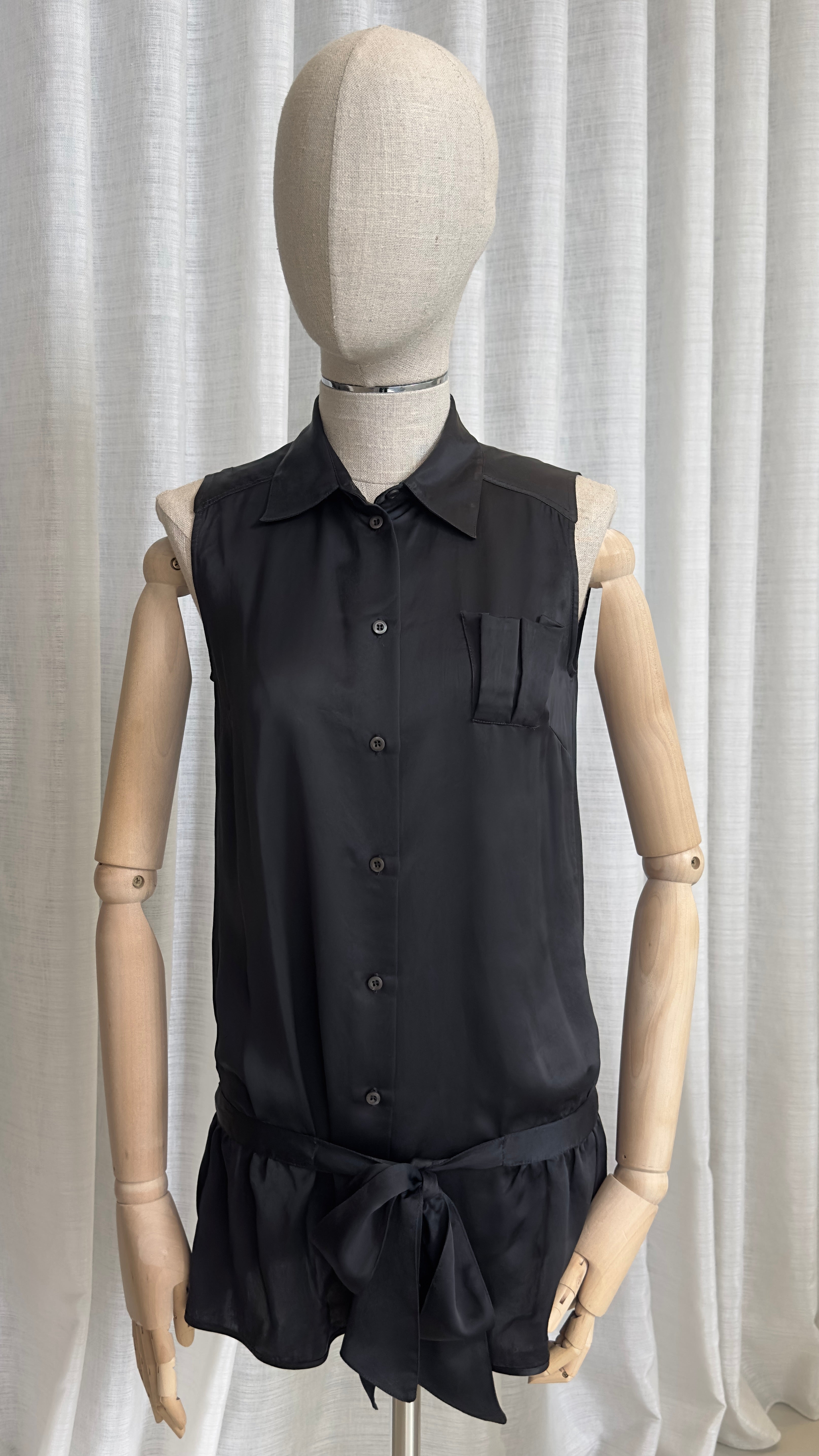 PRADA SILK TOP IN BLACK