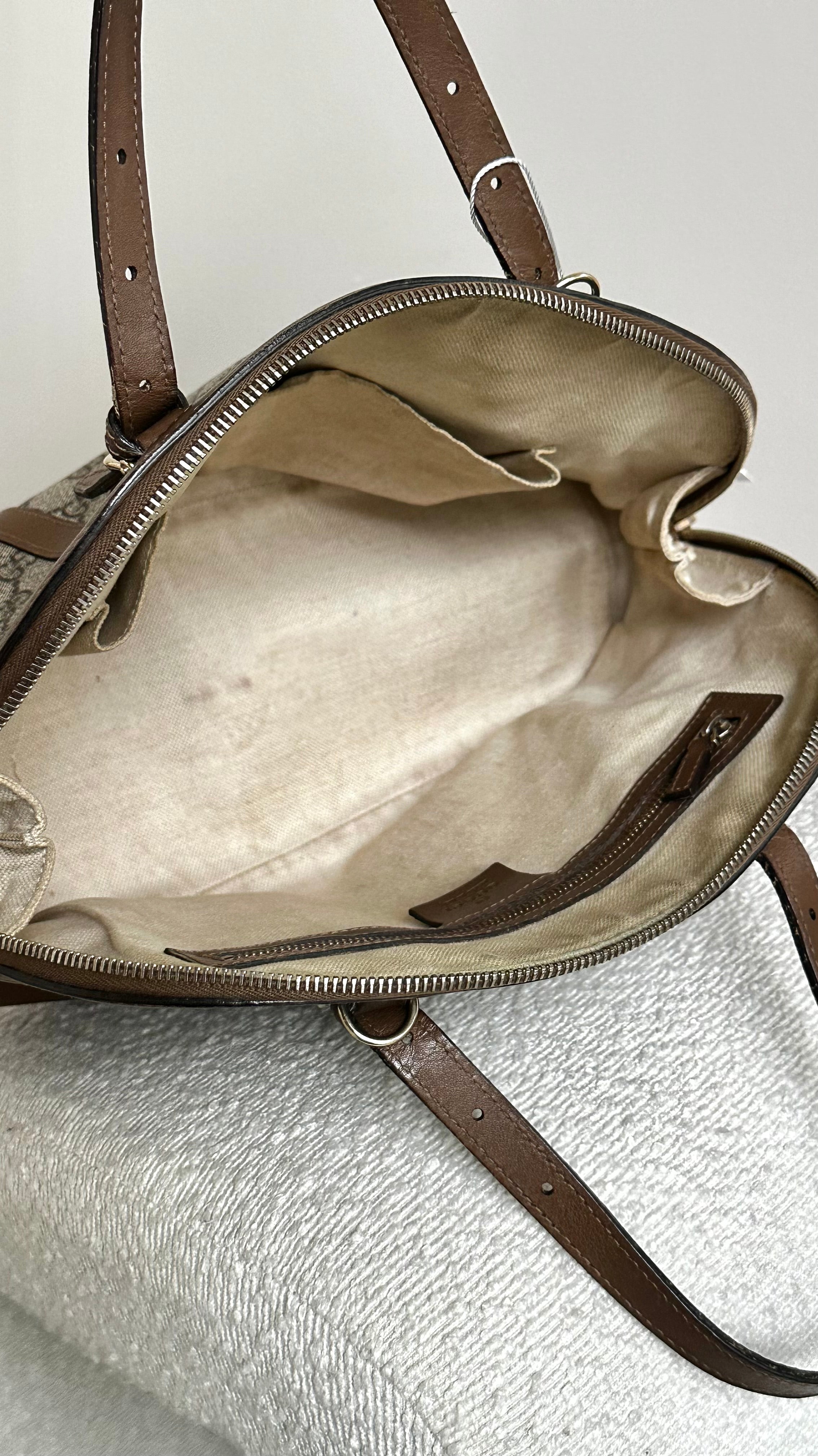 GUCCI GG SUPREME NICE DOME SATCHEL BAG IN BROWN