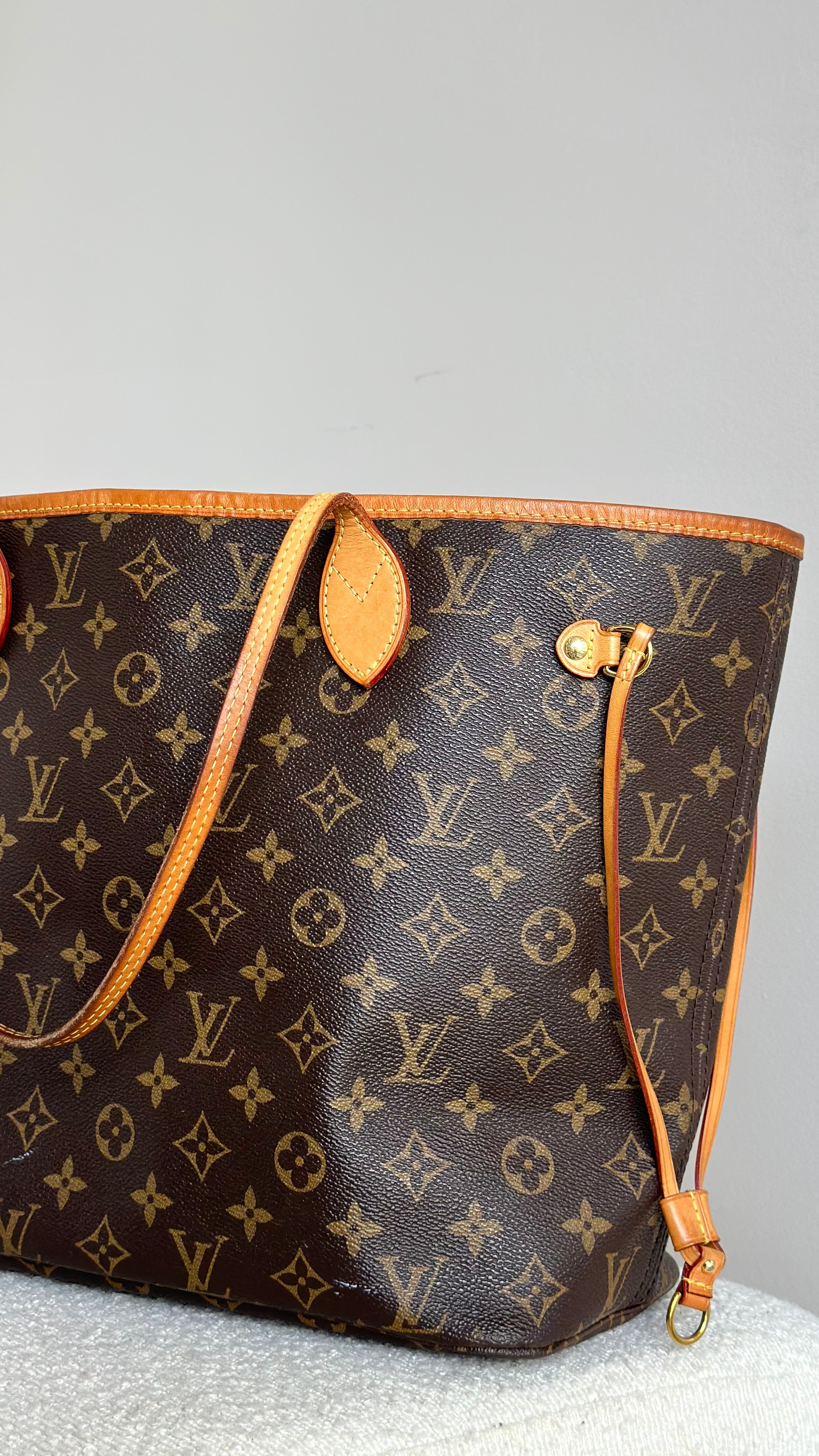 LOUIS VUITTON MONOGRAM NEVERFULL MM IN BROWN