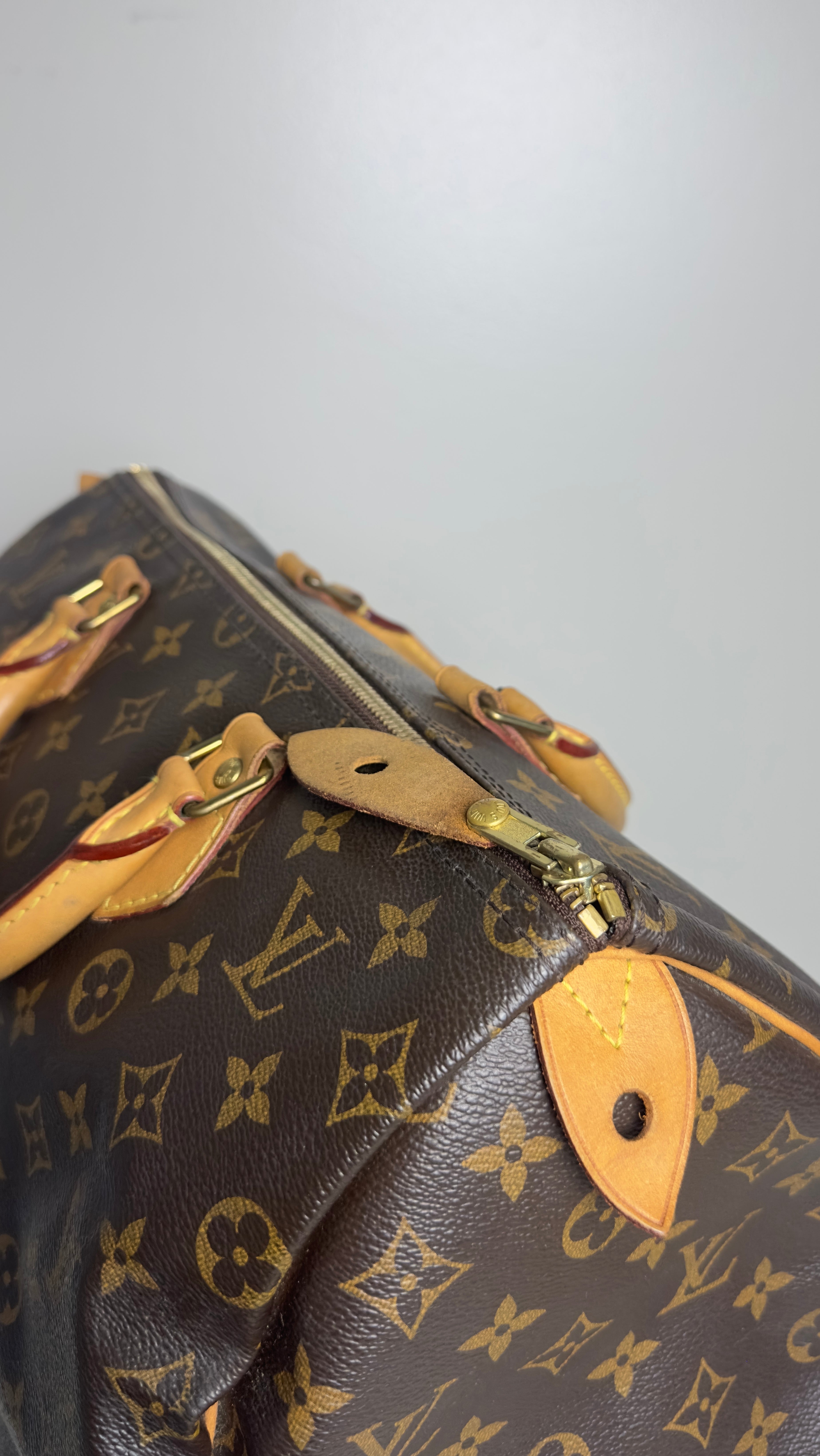 LOUIS VUITON MONOGRAM SPEEDY 35 IN BROWN