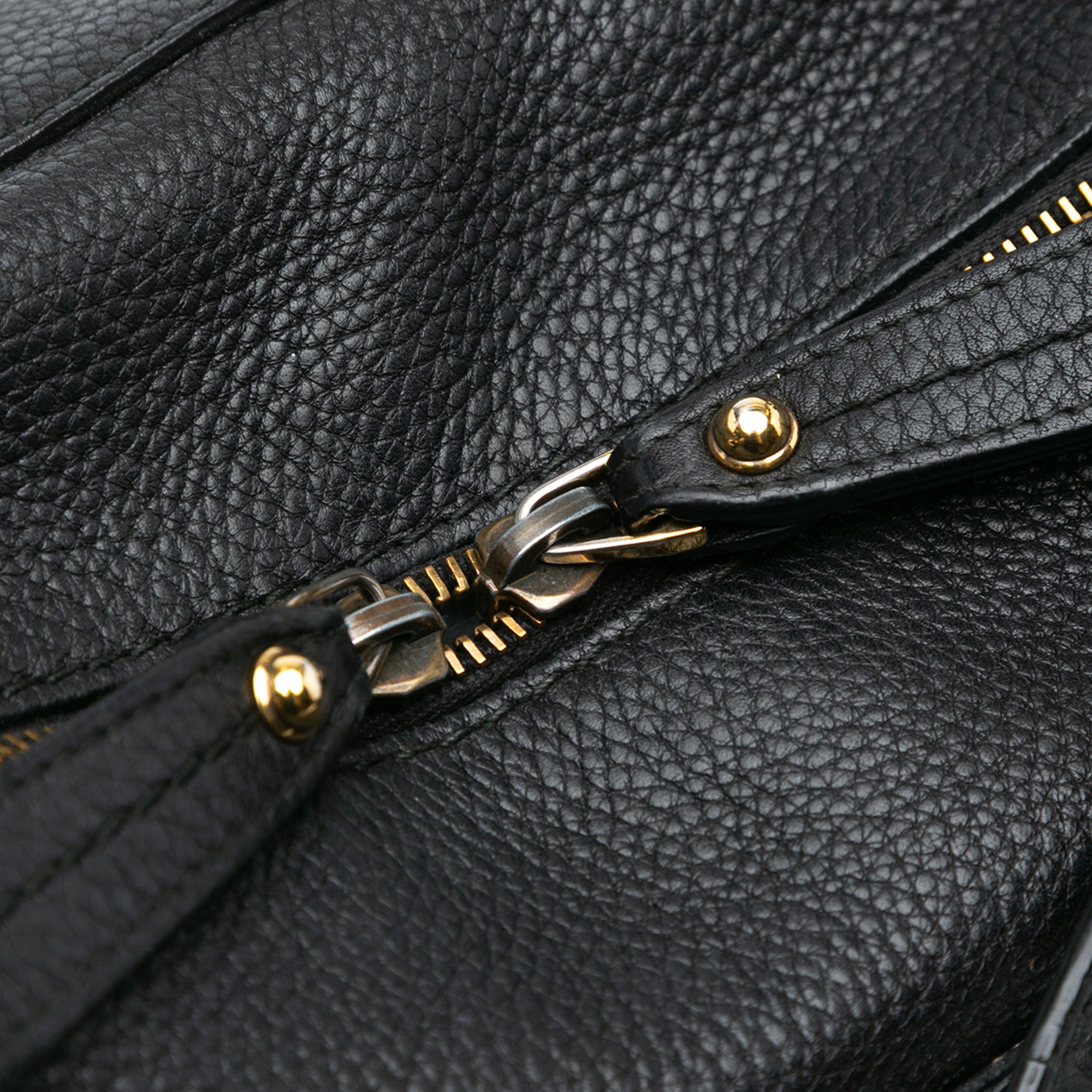 Gucci Medium Leather Ride Top Handle Bag In Black