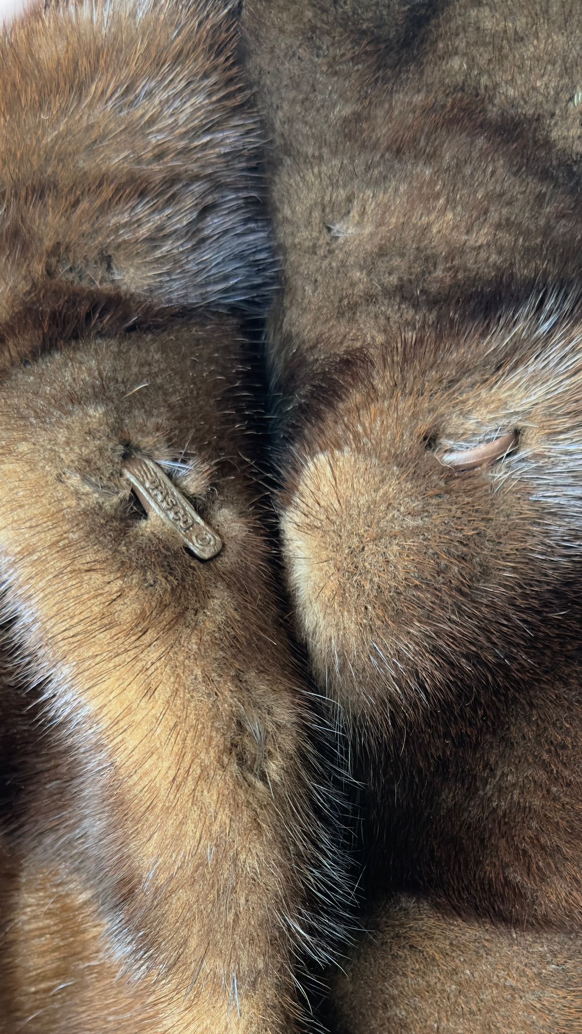 MINK FUR COAT IN BROWN