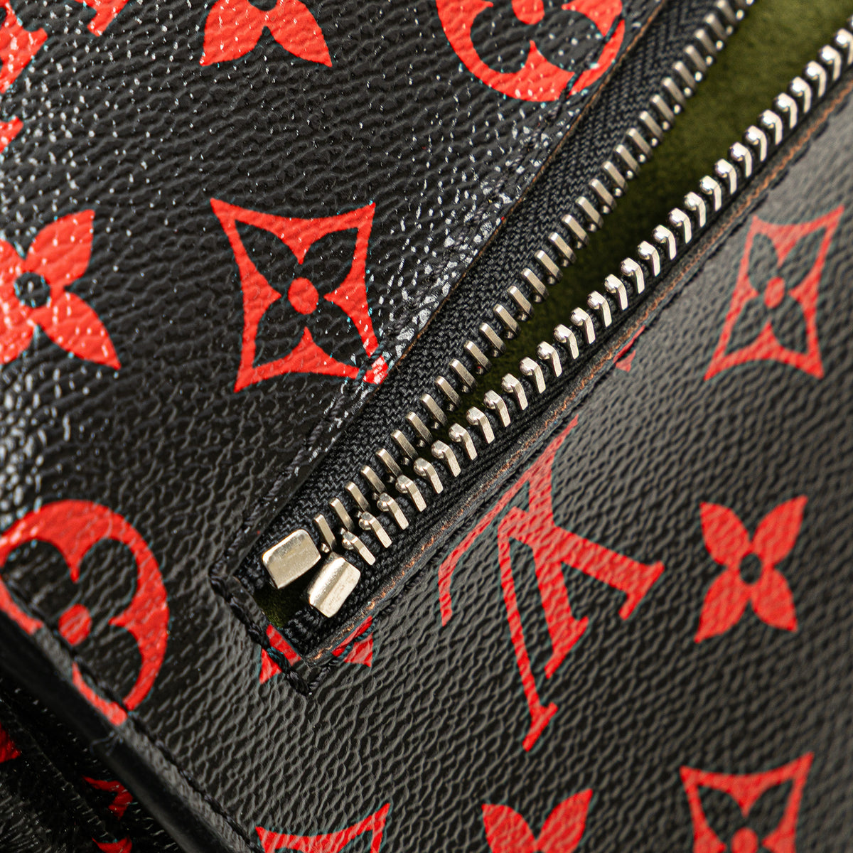 Louis Vuitton Monogram Infrarouge Pochette Metis Black