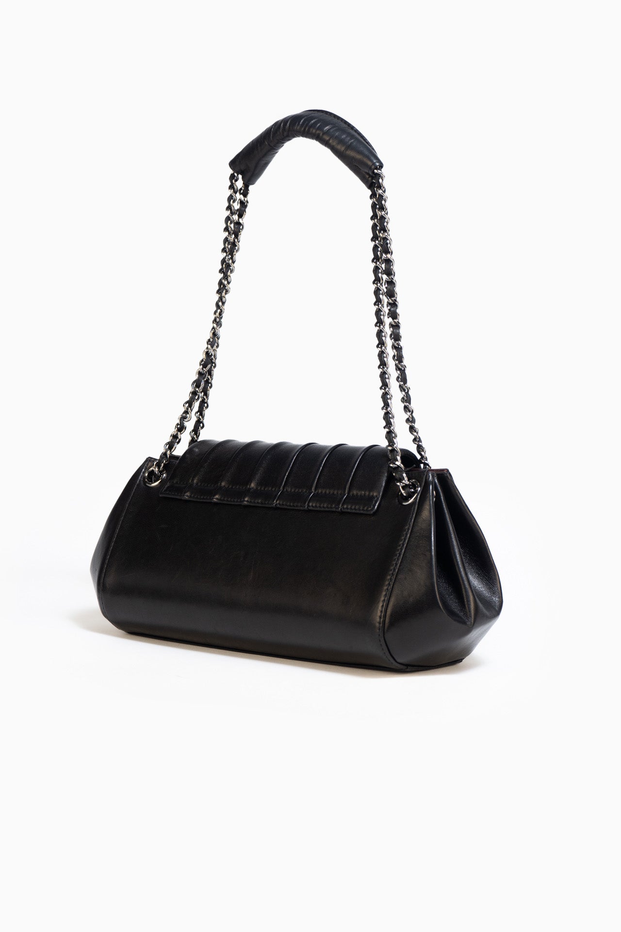 Chanel Vintage Leather Chain Soulder Bag in Black