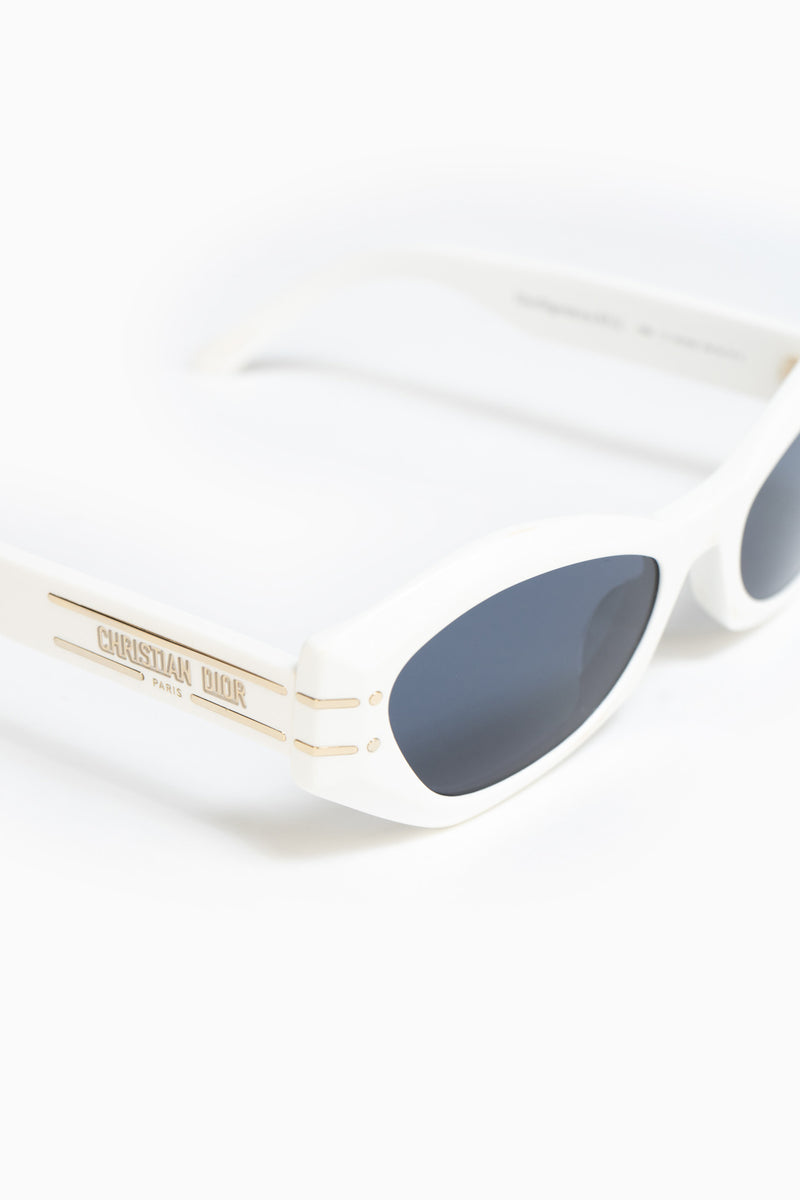 DiorSignature B1U Sunglasses In White - With Box