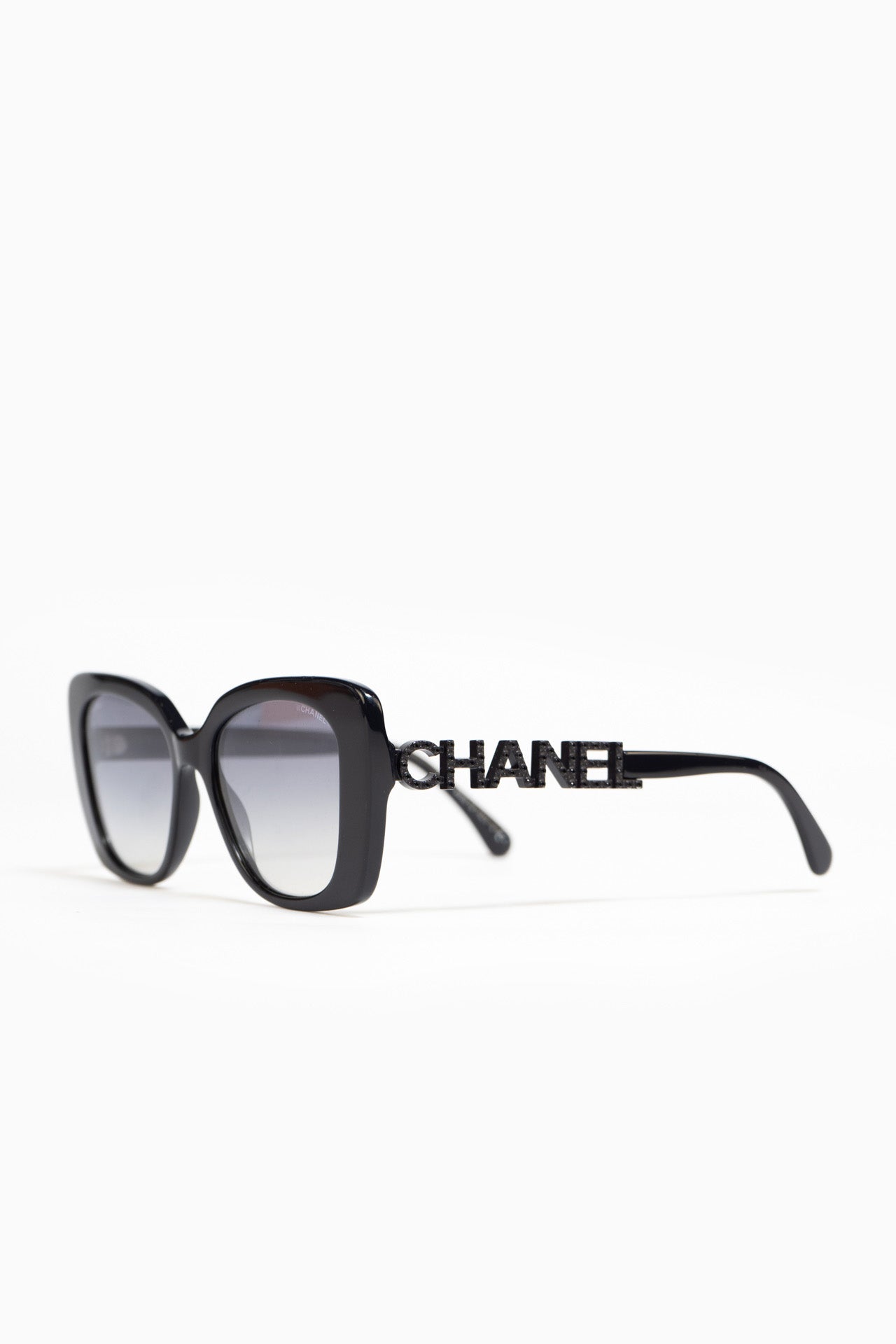 Chanel 5422B Square Sunglasses In Black