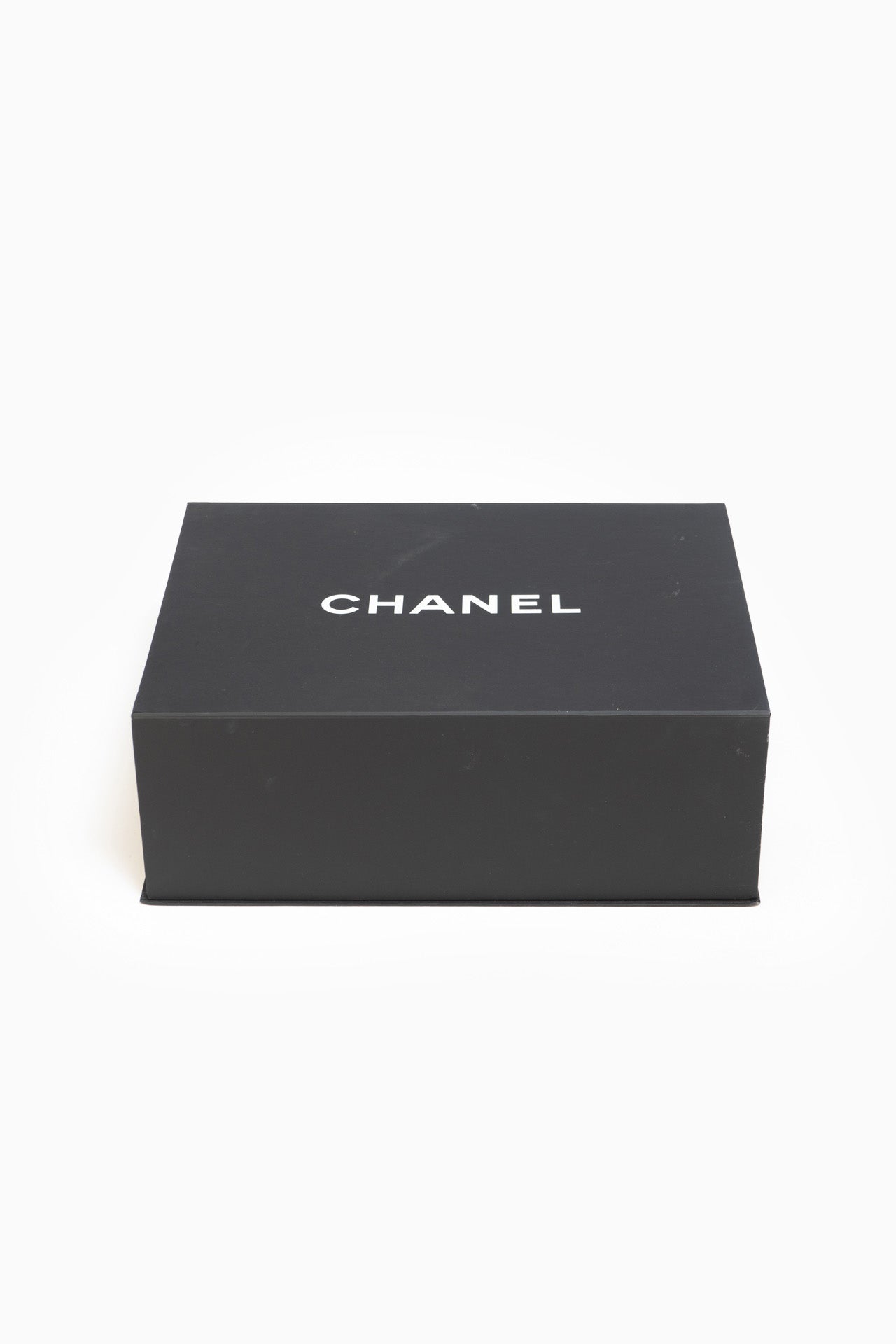 Chanel - Maxi Jumbo Big Logo Bag - With Box and Dust Bag