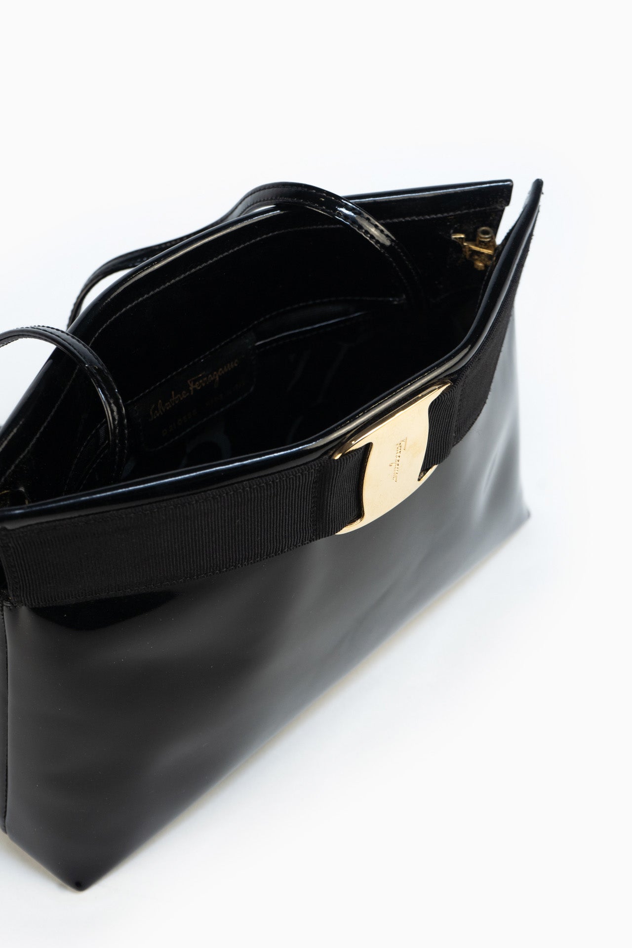 Sac à bandoulière en cuir noir Salvatore Ferragamo 