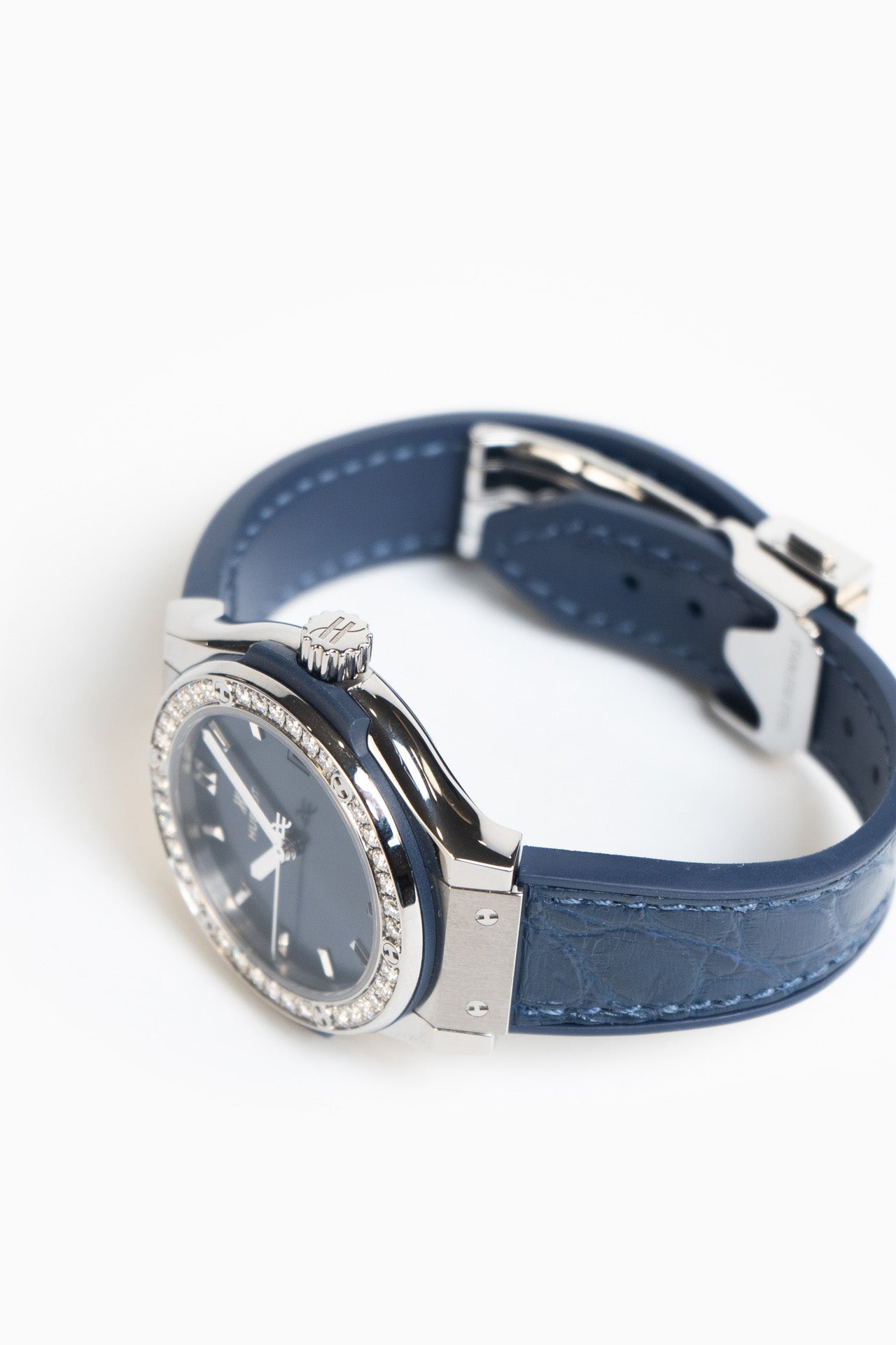 Hublot Classic Fusion 33 Diamons In Blue