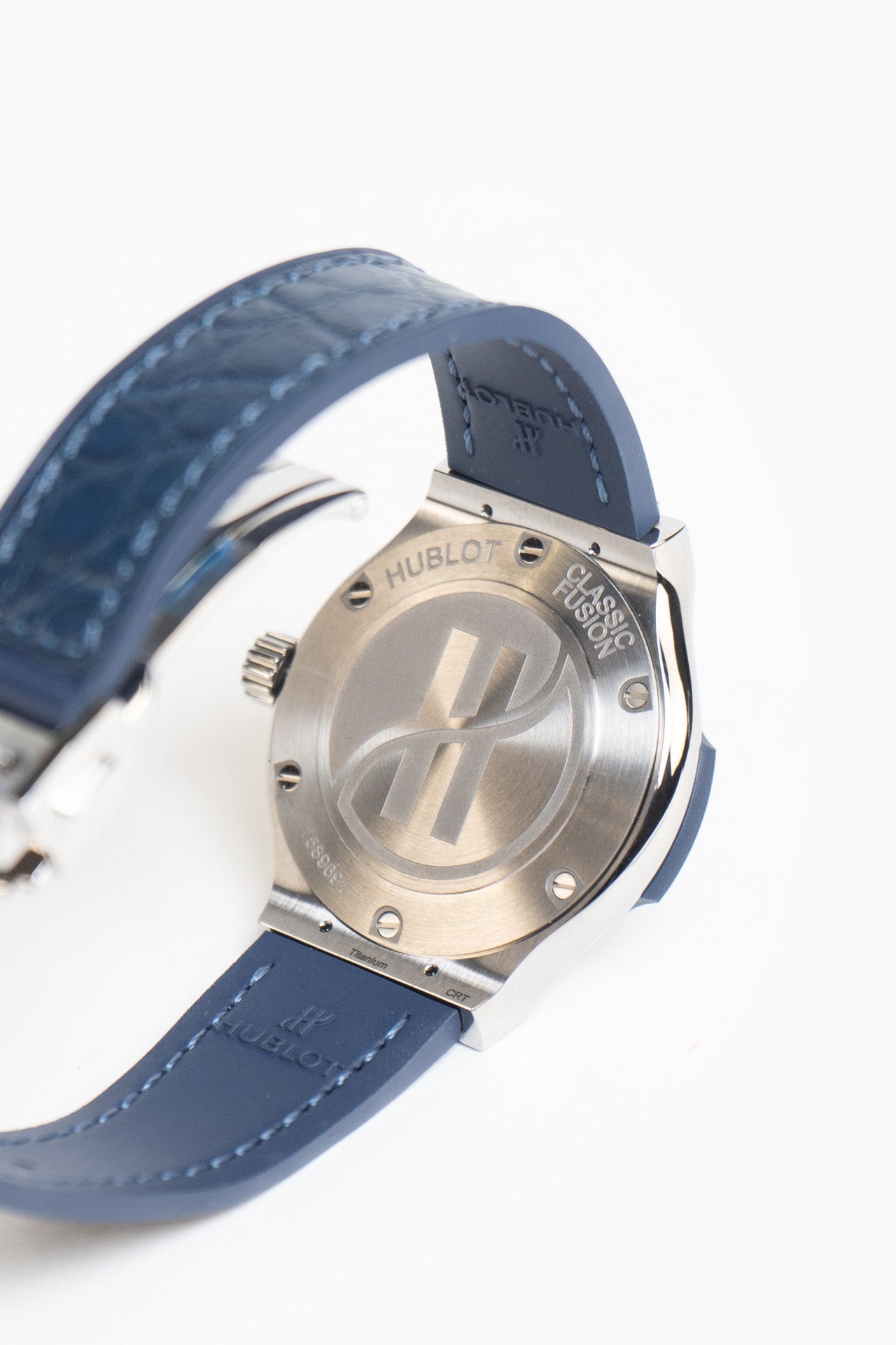 Hublot Classic Fusion 33 Diamons In Blue