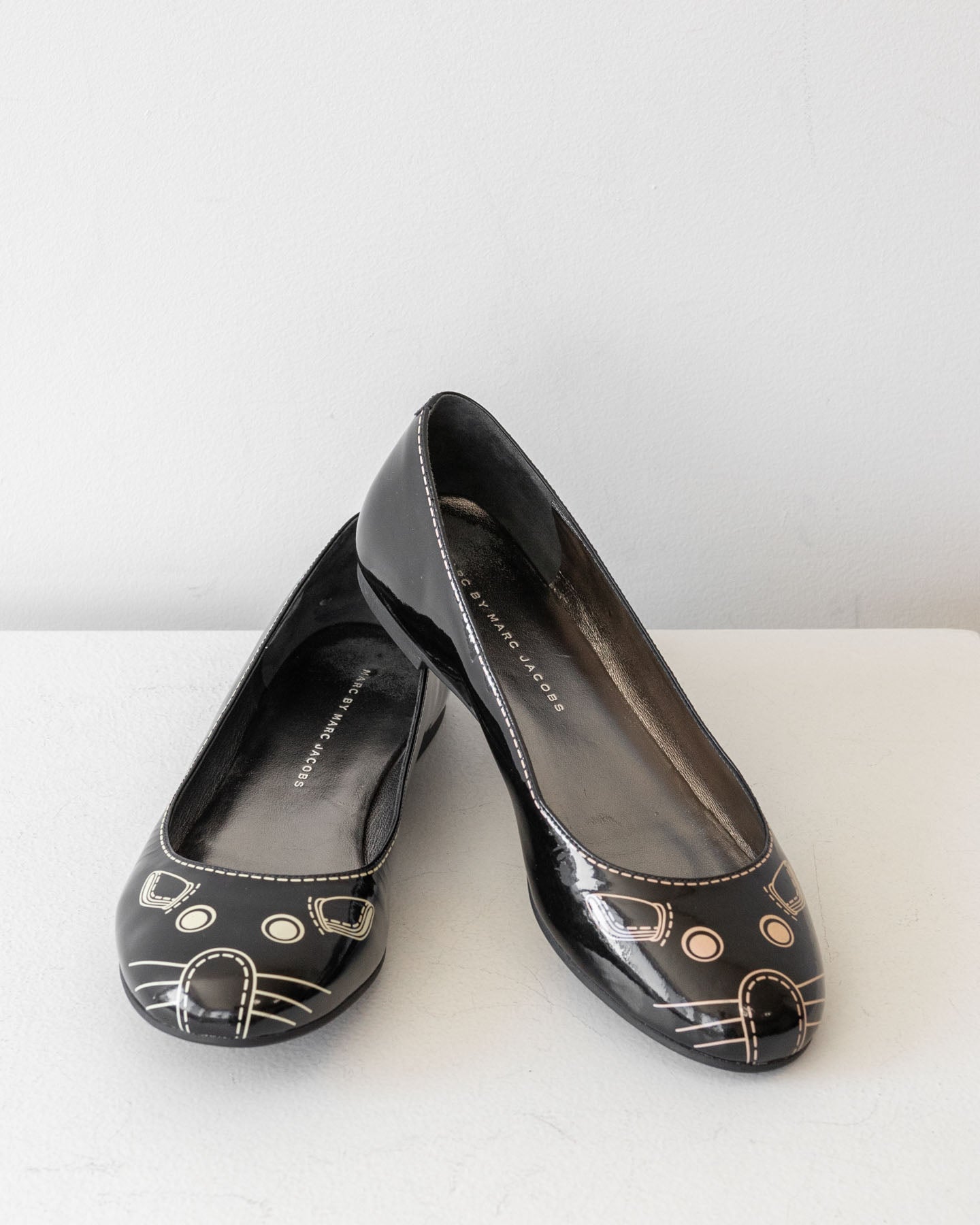 Sapatilhas Marc by Marc Jacobs Black Mouse Ballet em vinil - tamanho 38