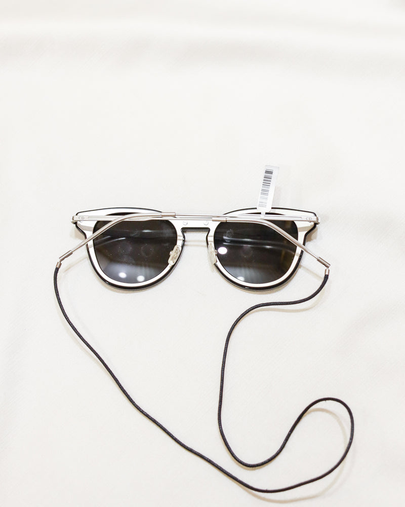 Óculos de sol Christian Dior Black Wayfarer - com caixa