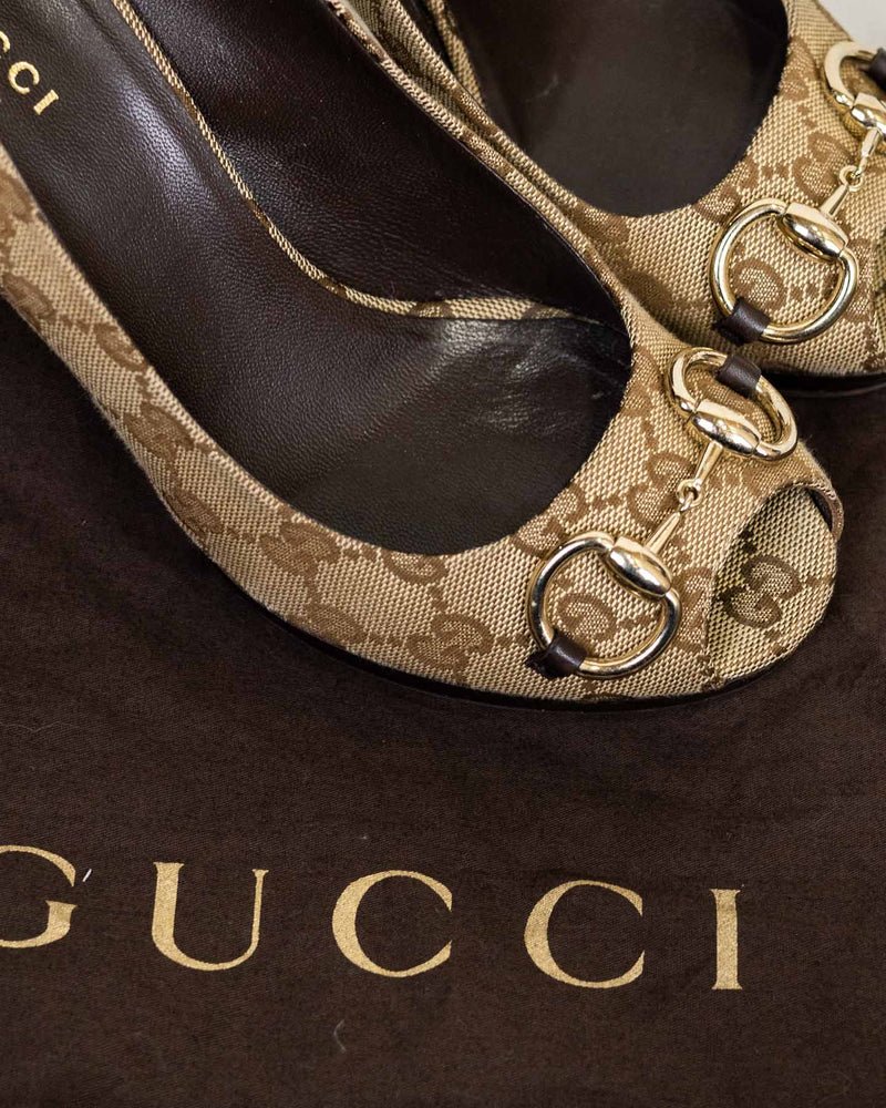 Escarpins monogrammés à bout ouvert Gucci avec sac à poussière - Taille 38