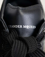 Alexander McQueen Tênis Oversized preto com tachas e caixa - tamanho 37