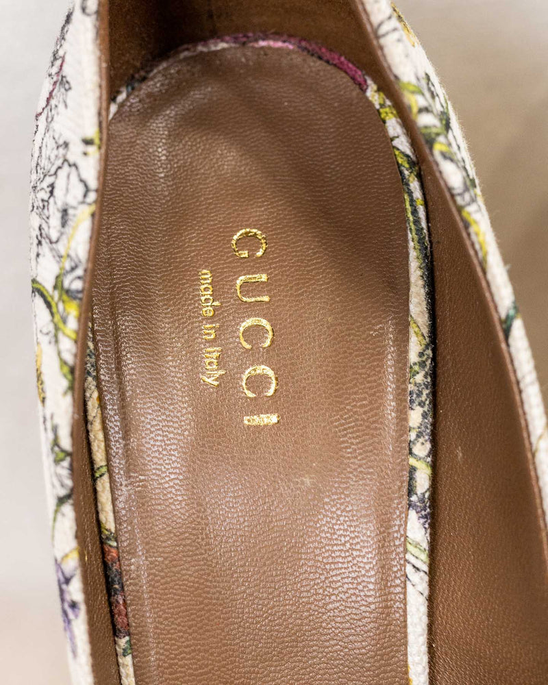 Gucci Floral Printed Leather Pumps- size 37 with box
