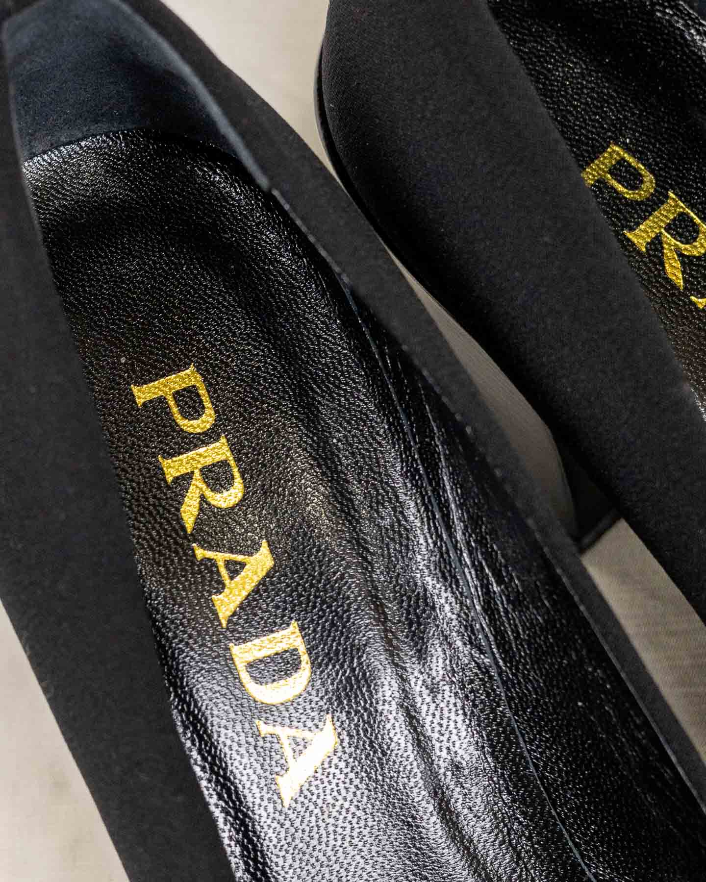 Escarpins noirs Prada - Taille 35 