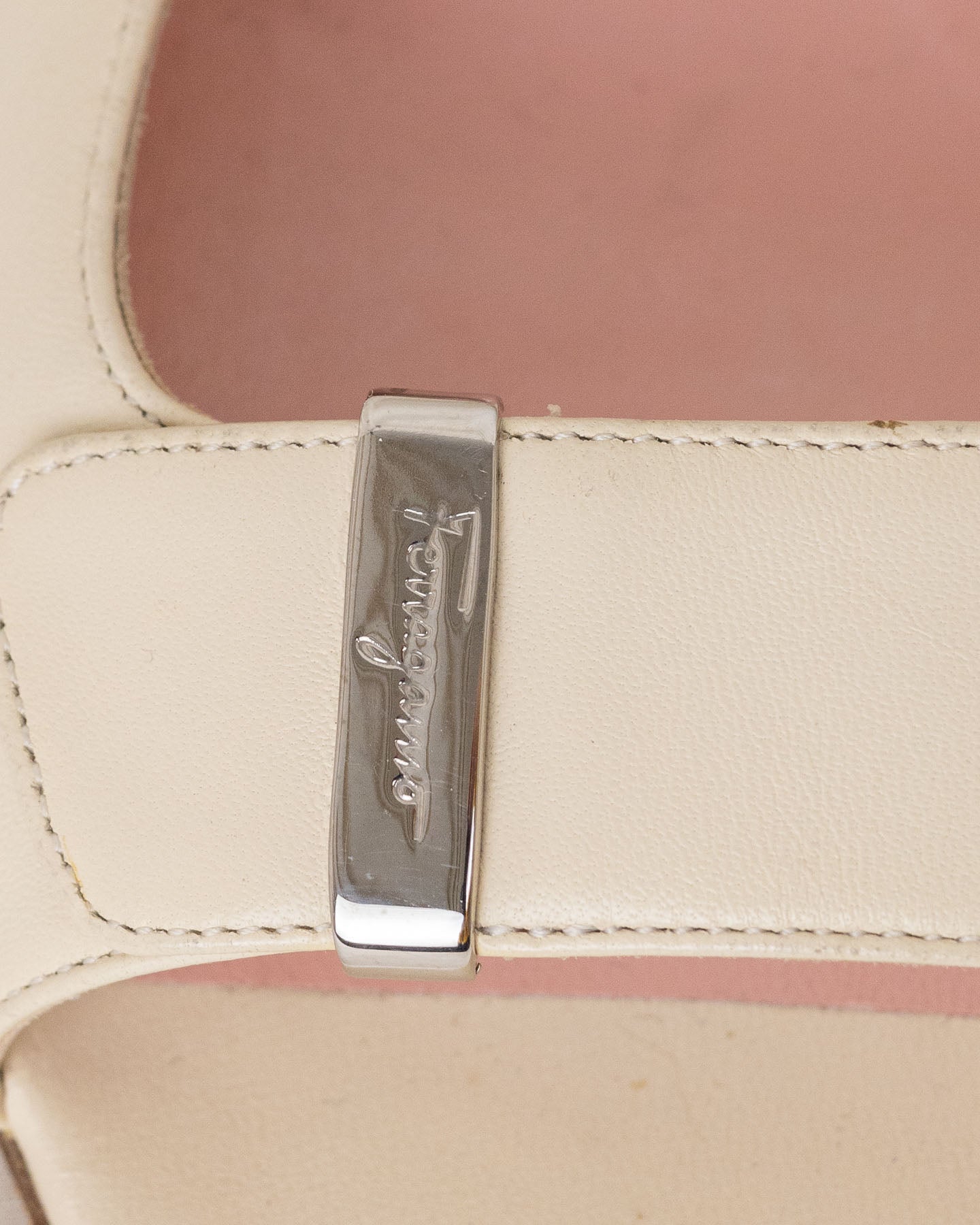 Salvatore Ferragamo White Leather Sandals - size 39