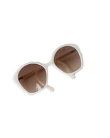 Chloé Kids White Sunglasses With Shiny Opal Cherry Frame