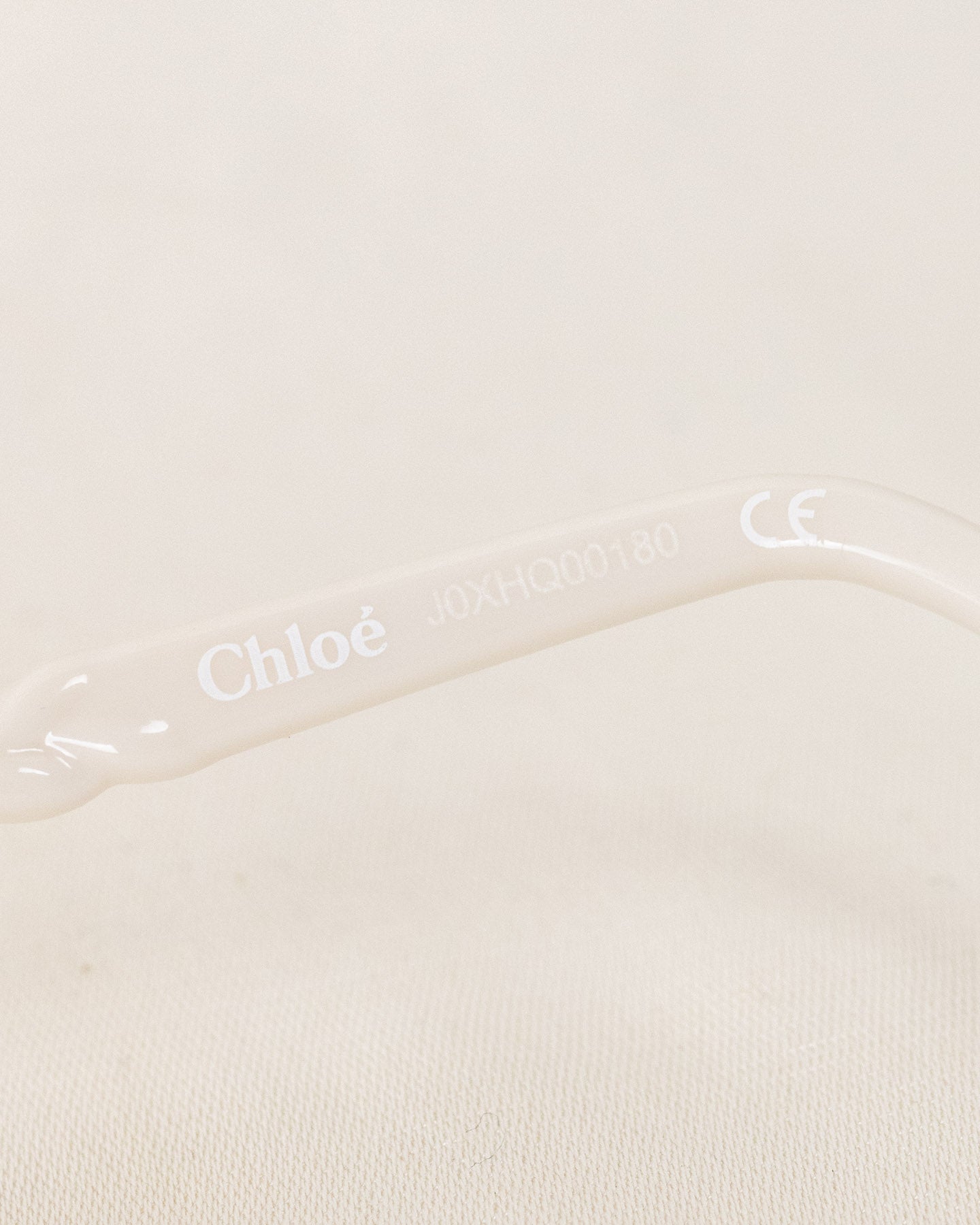 Óculos de sol branco Chloé Kids com armação opala cereja brilhante 